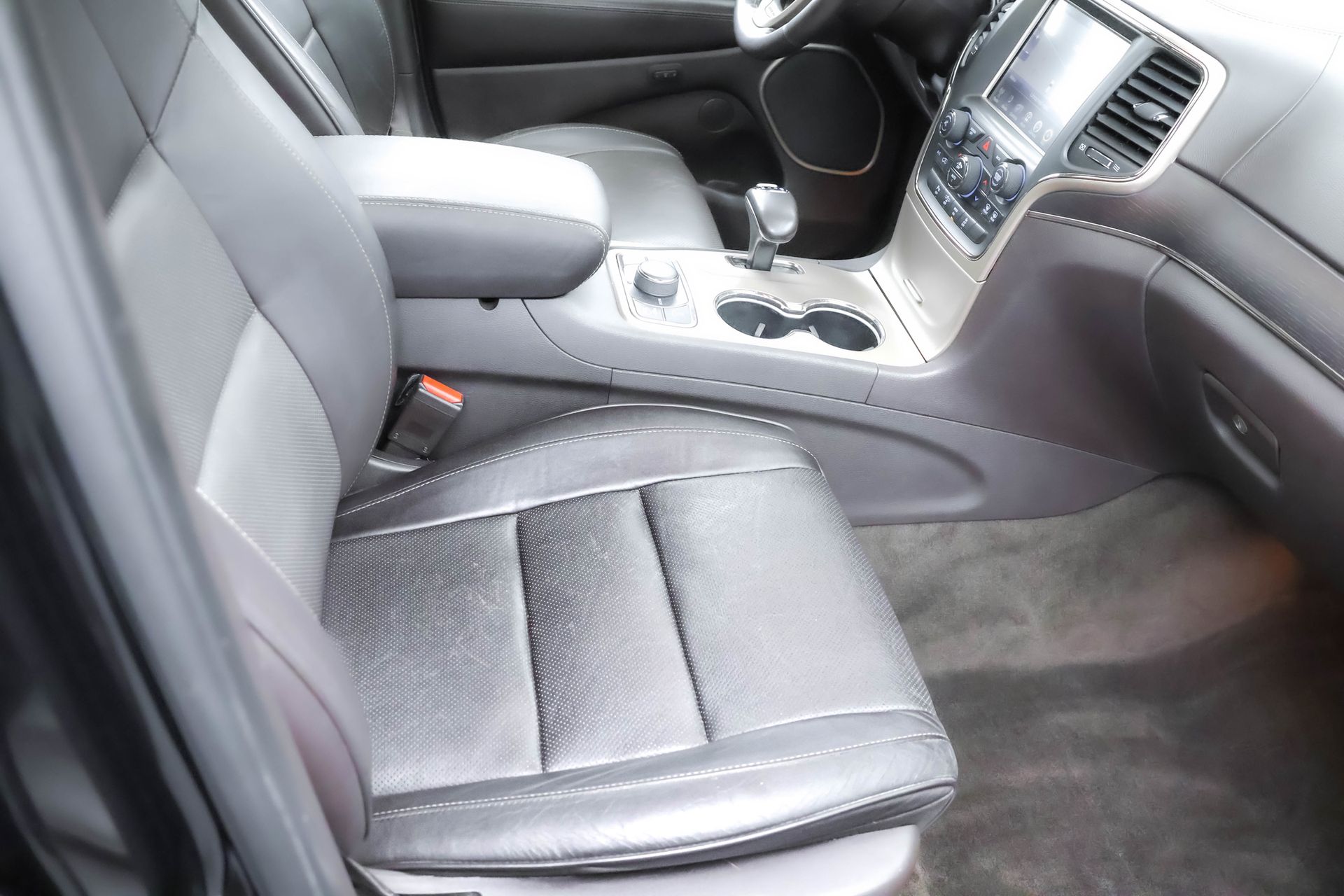 2014 JEEP GRAND CHEROKEE - Image 35