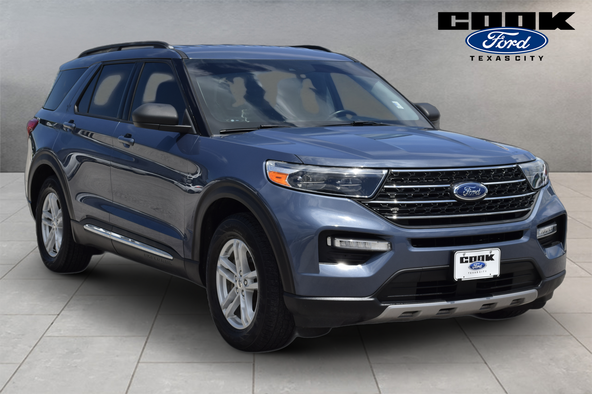 2021 Ford Explorer XLT Blue at Ultimate Motorsports