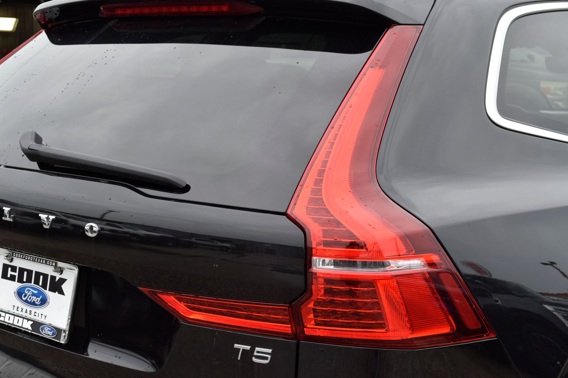 2021 Volvo XC60 T5 Momentum Black at Big Star Chrysler Jeep Dodge Ram 