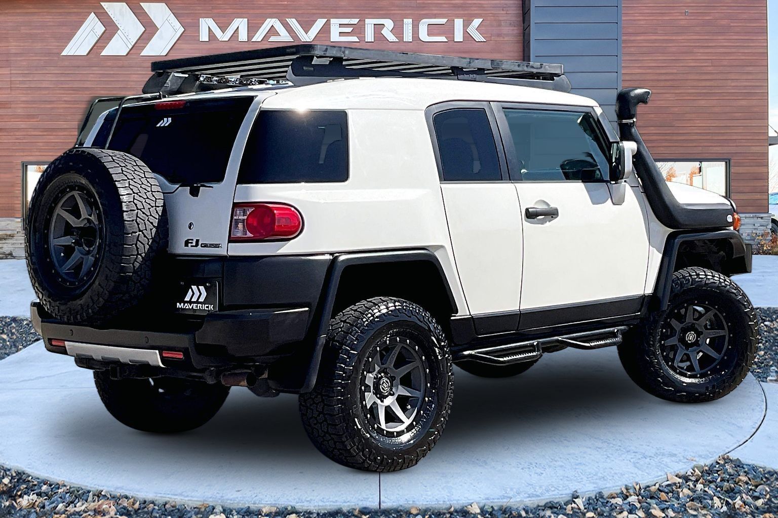 View vehicle photo 5