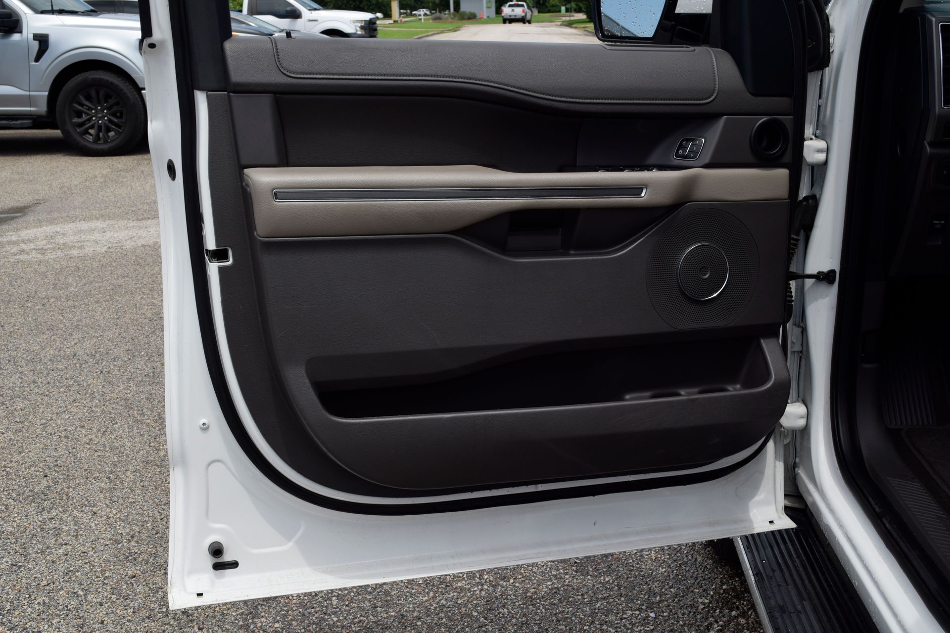 2020 Ford Expedition XLT White at Big Star Chrysler Jeep Dodge Ram 