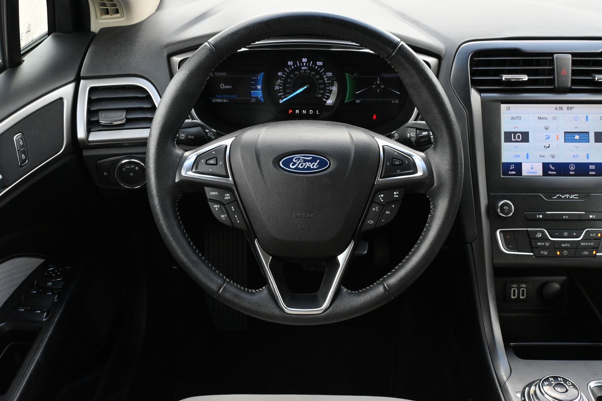 2020 Ford Fusion SE - 5