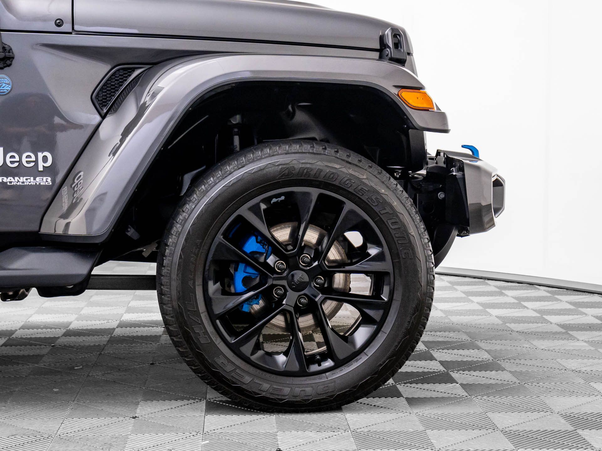 2021 Jeep Wrangler Unlimited Sahara High Altitude photo