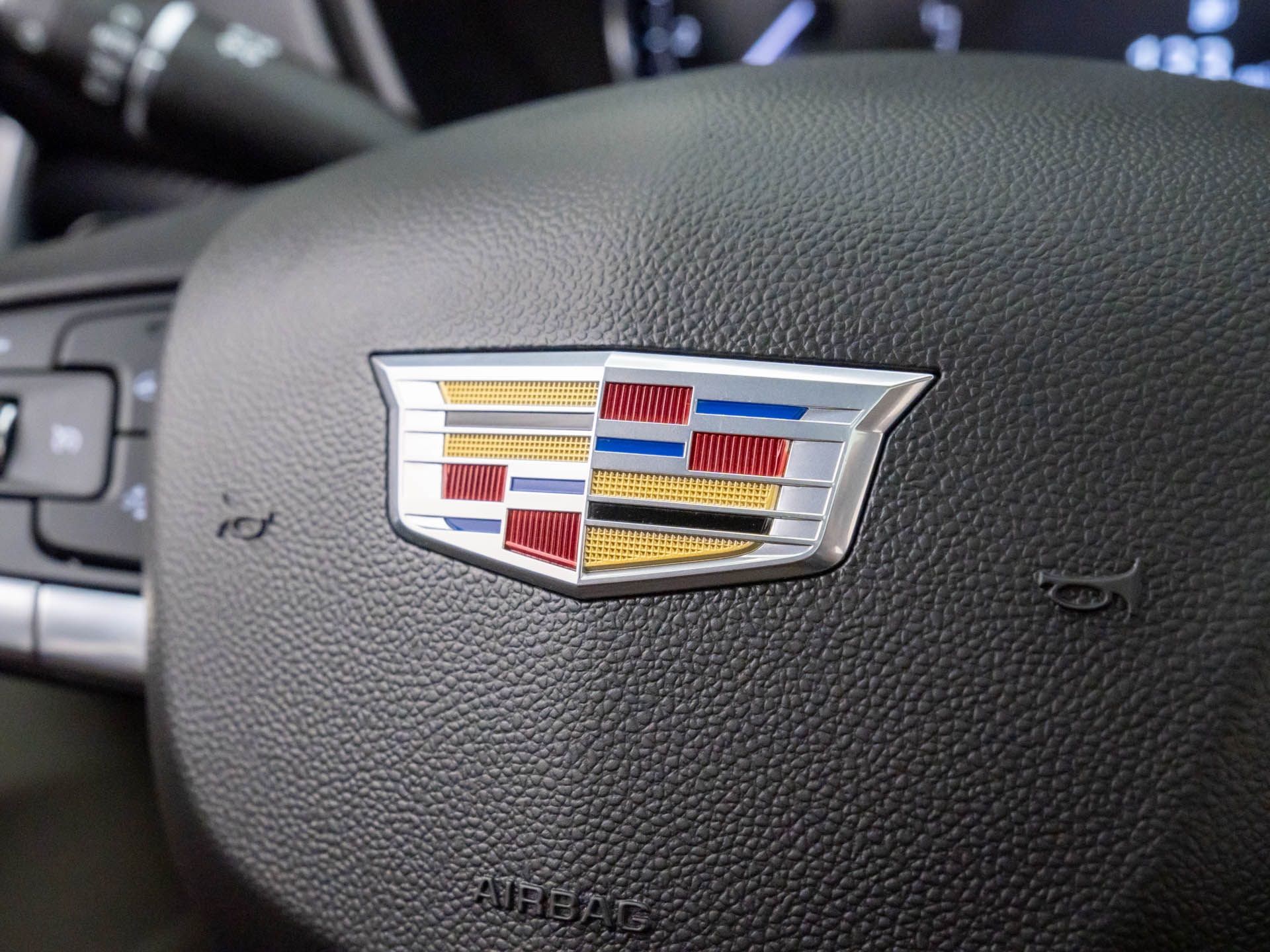 2022 Cadillac XT4 Luxury photo