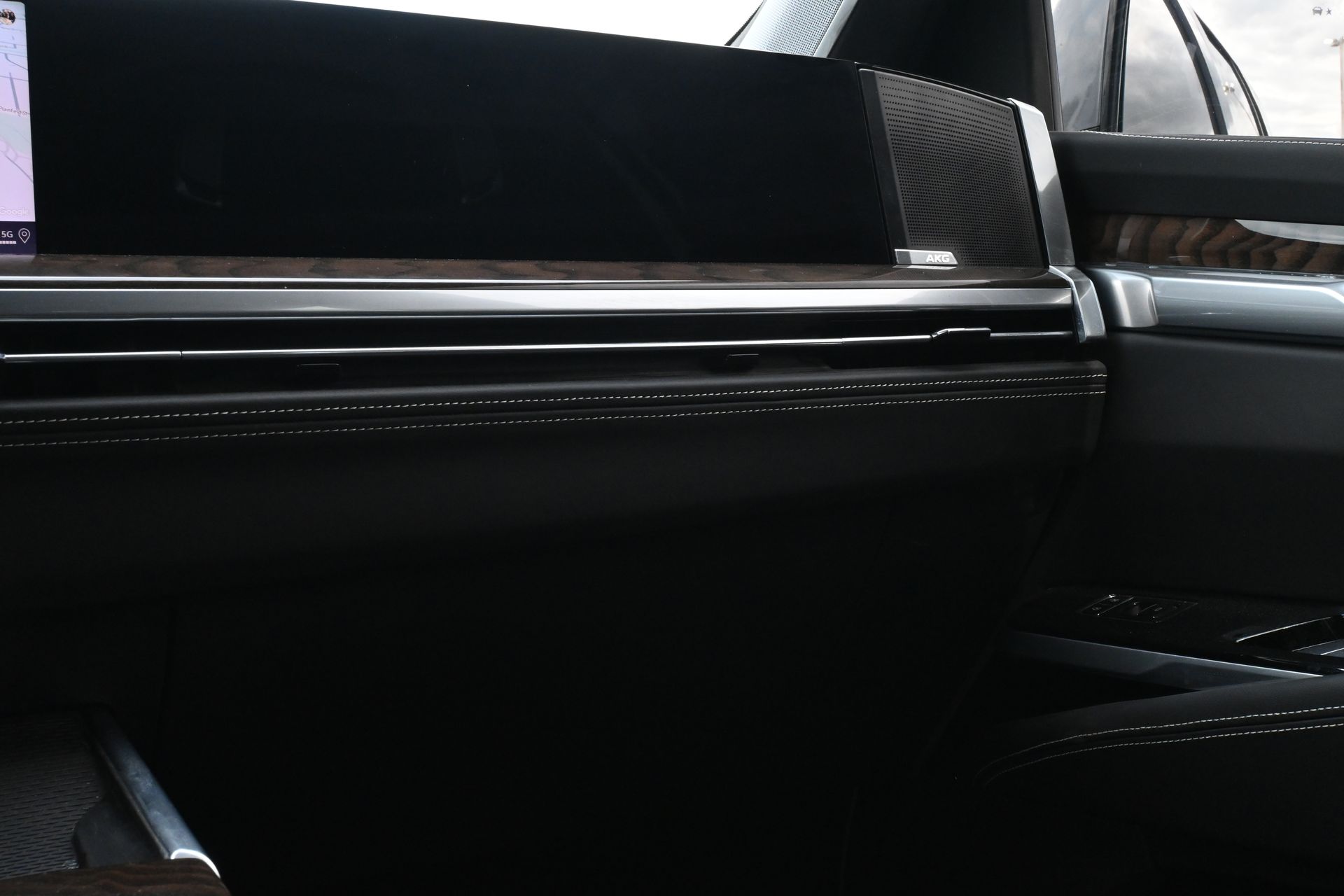 2025 Cadillac Escalade Sport Platinum - 8