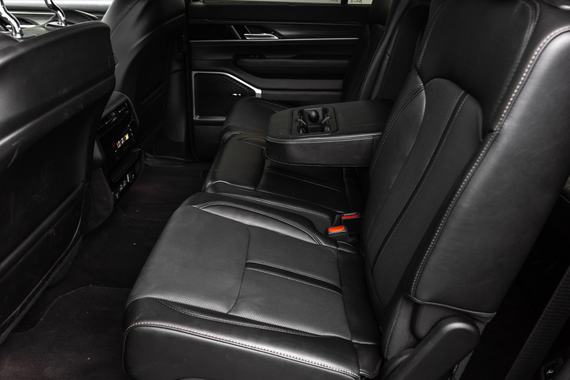 2023 JEEP WAGONEER - Image 36