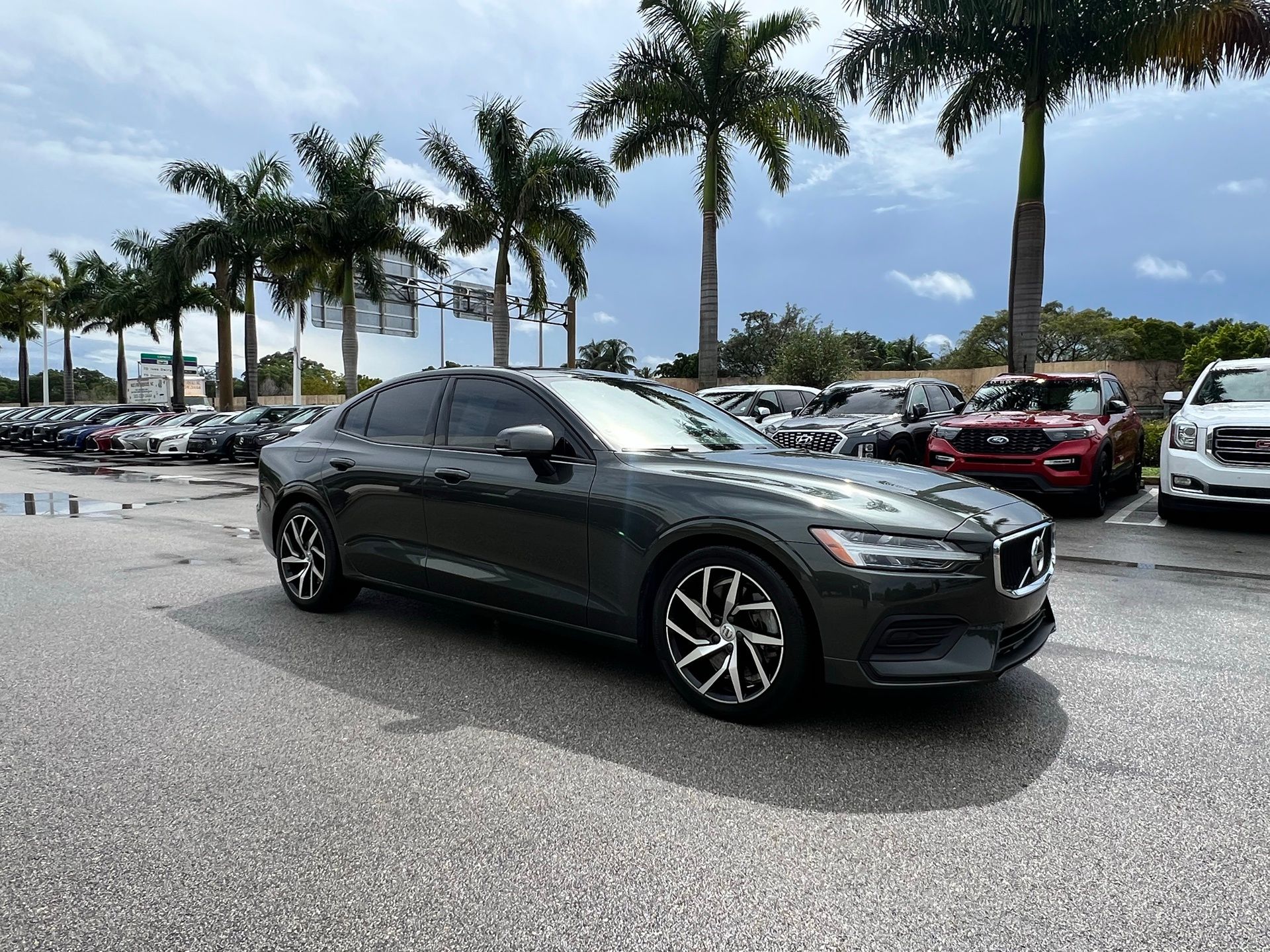 2020 Volvo S60 T6 Momentum 22