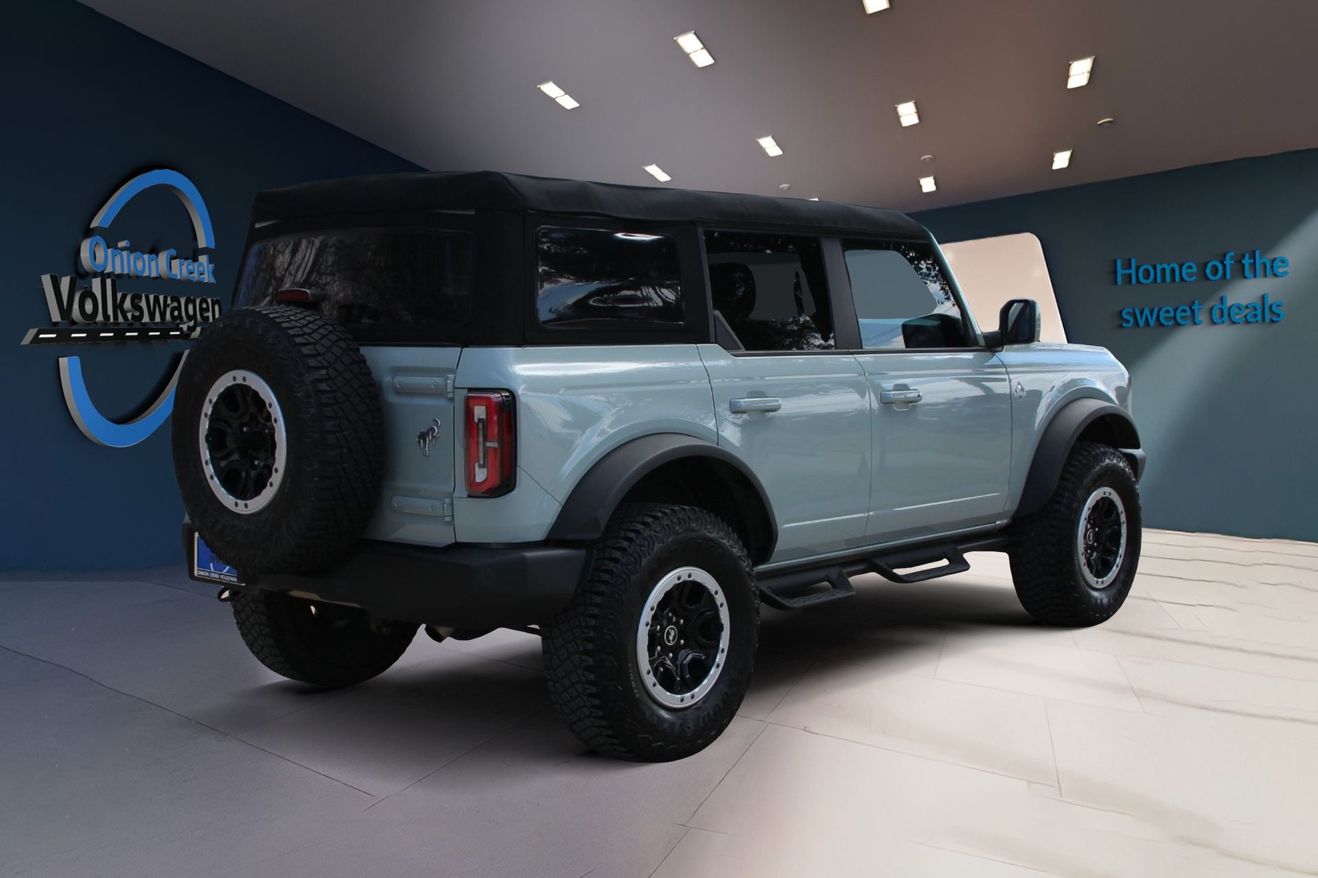 View vehicle photo 5