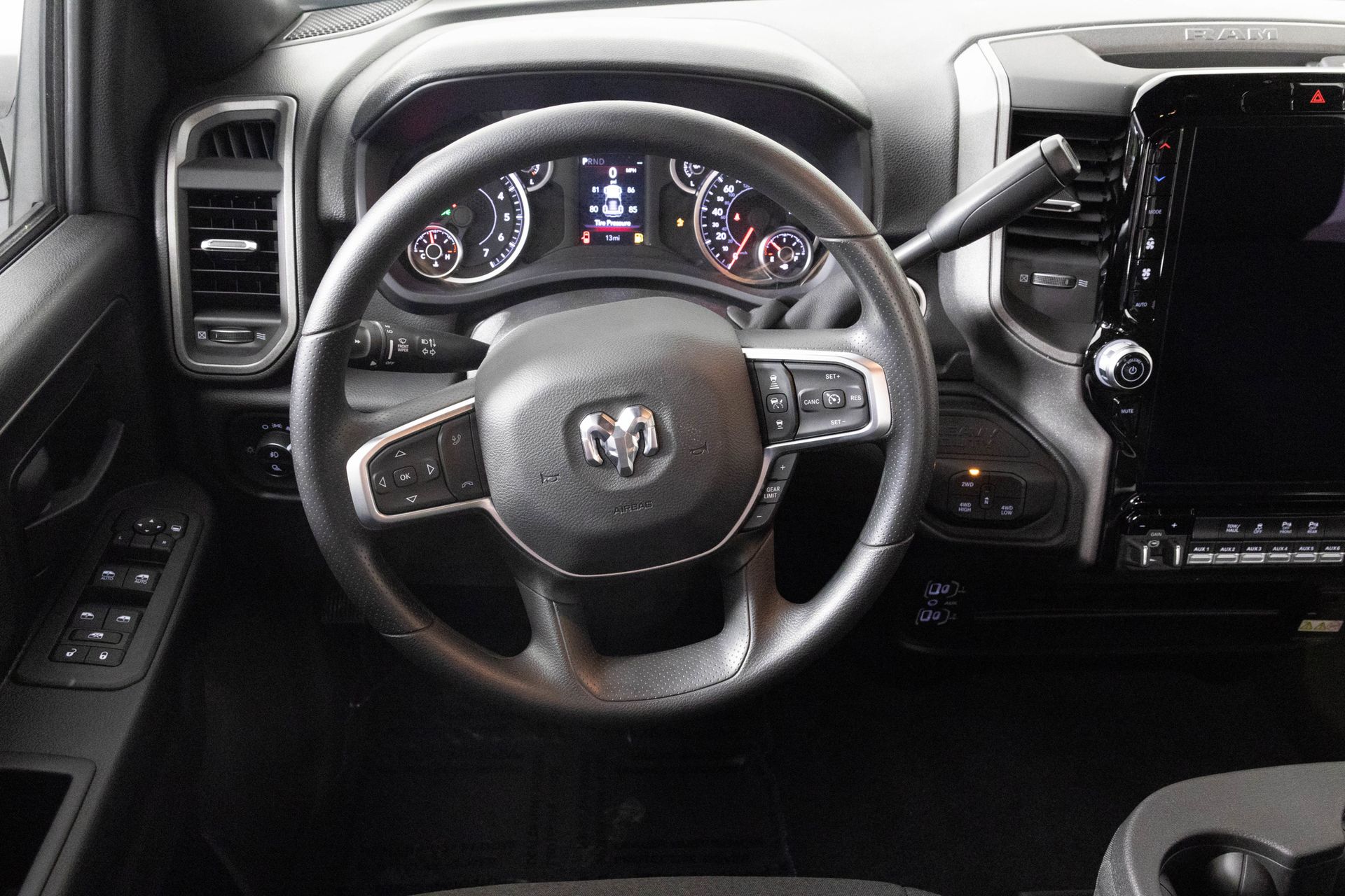 2026 RAM 3500 - Image 27