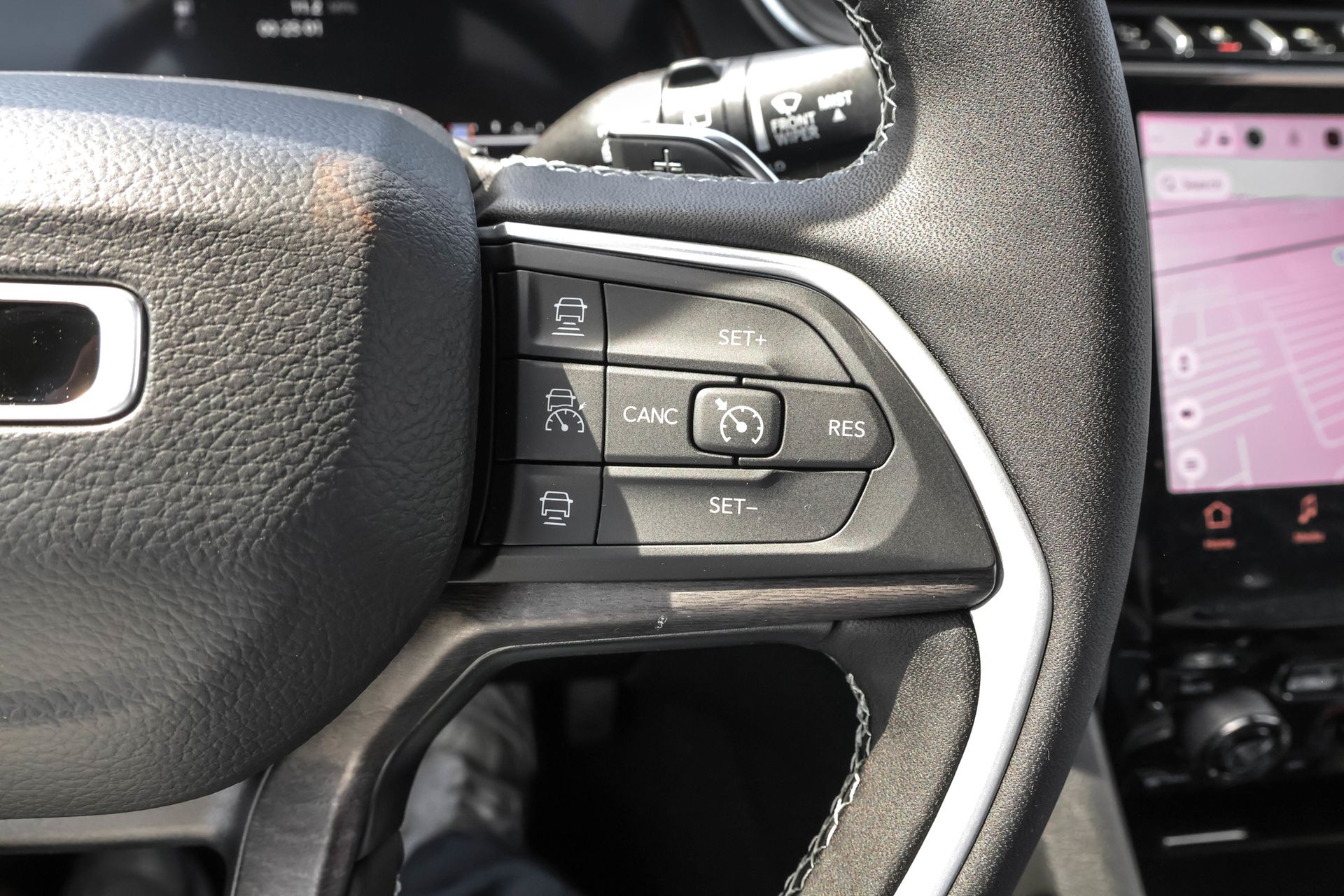 2025 JEEP GRAND CHEROKEE - Image 29