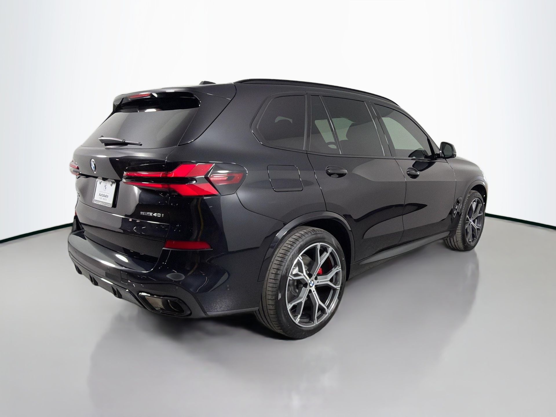 View vehicle photo 5