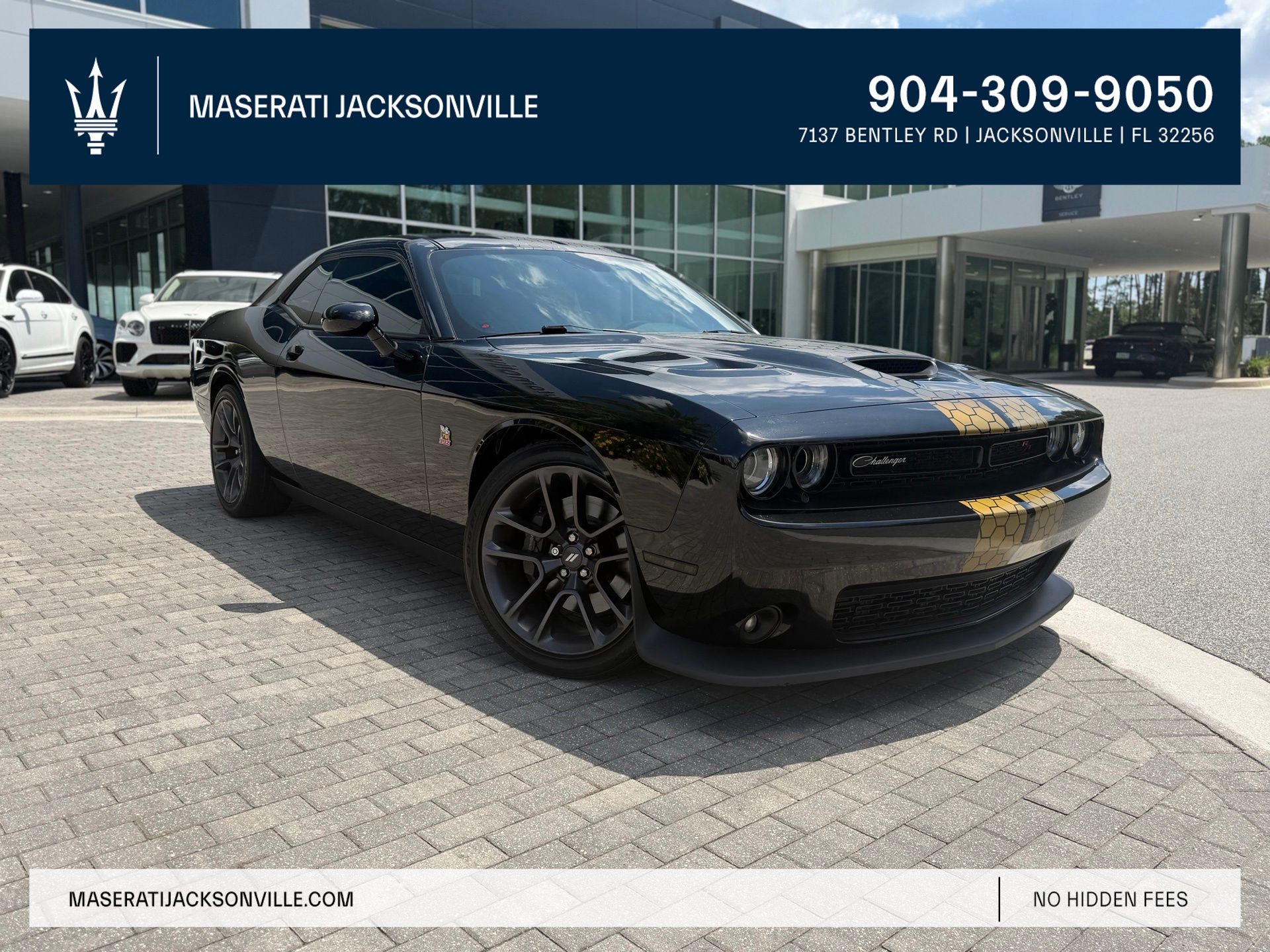Pitch Black Clearcoat 2022 Dodge Challenger Coupe Rear-Wheel Drive 6-Speed Manual