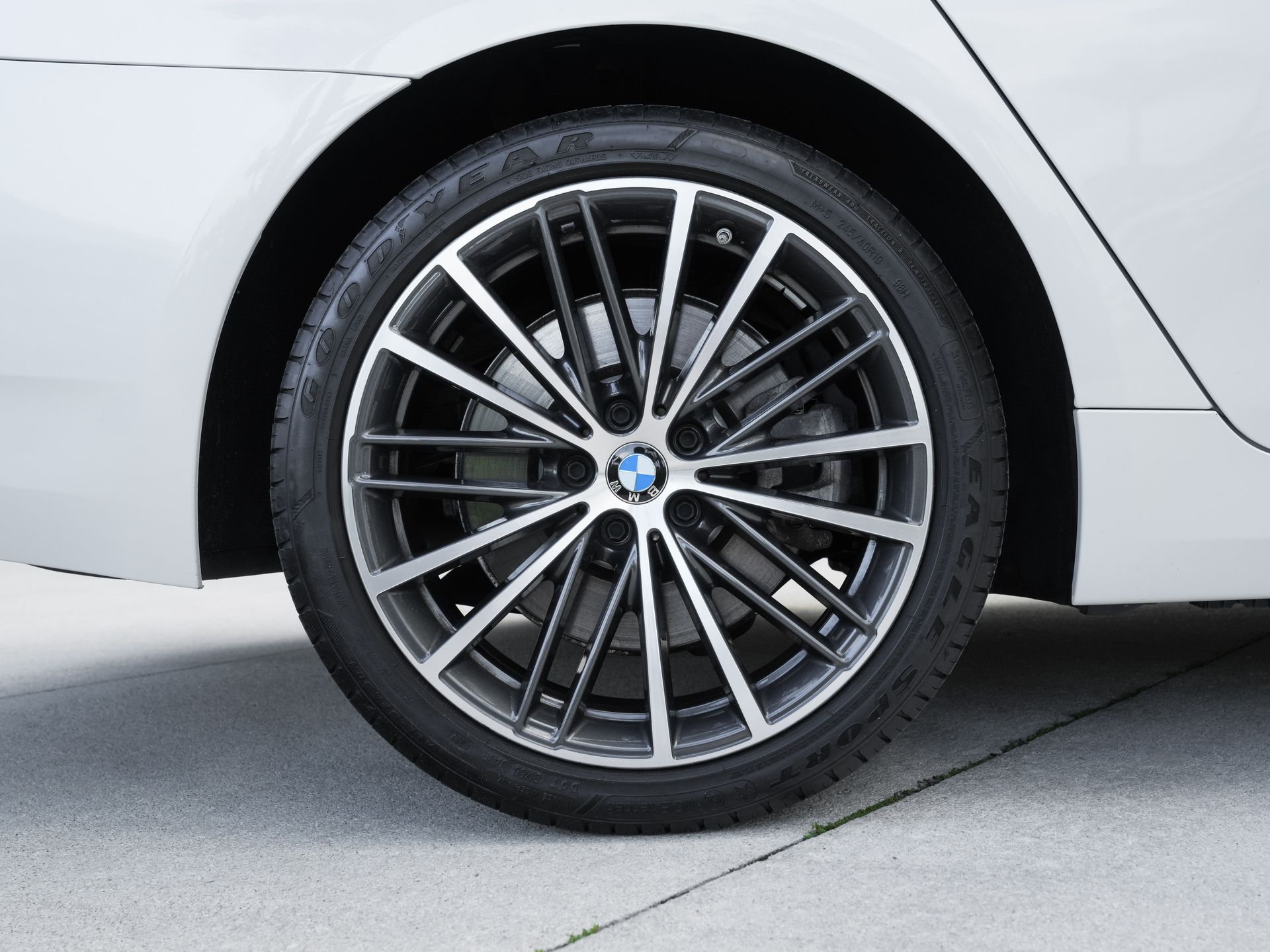 2023 BMW 5 Series 540i - Photo 28