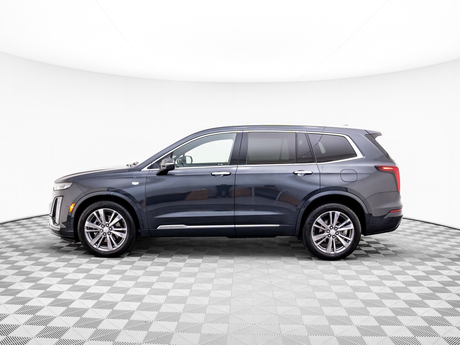 2022 Cadillac XT6 Premium Luxury photo