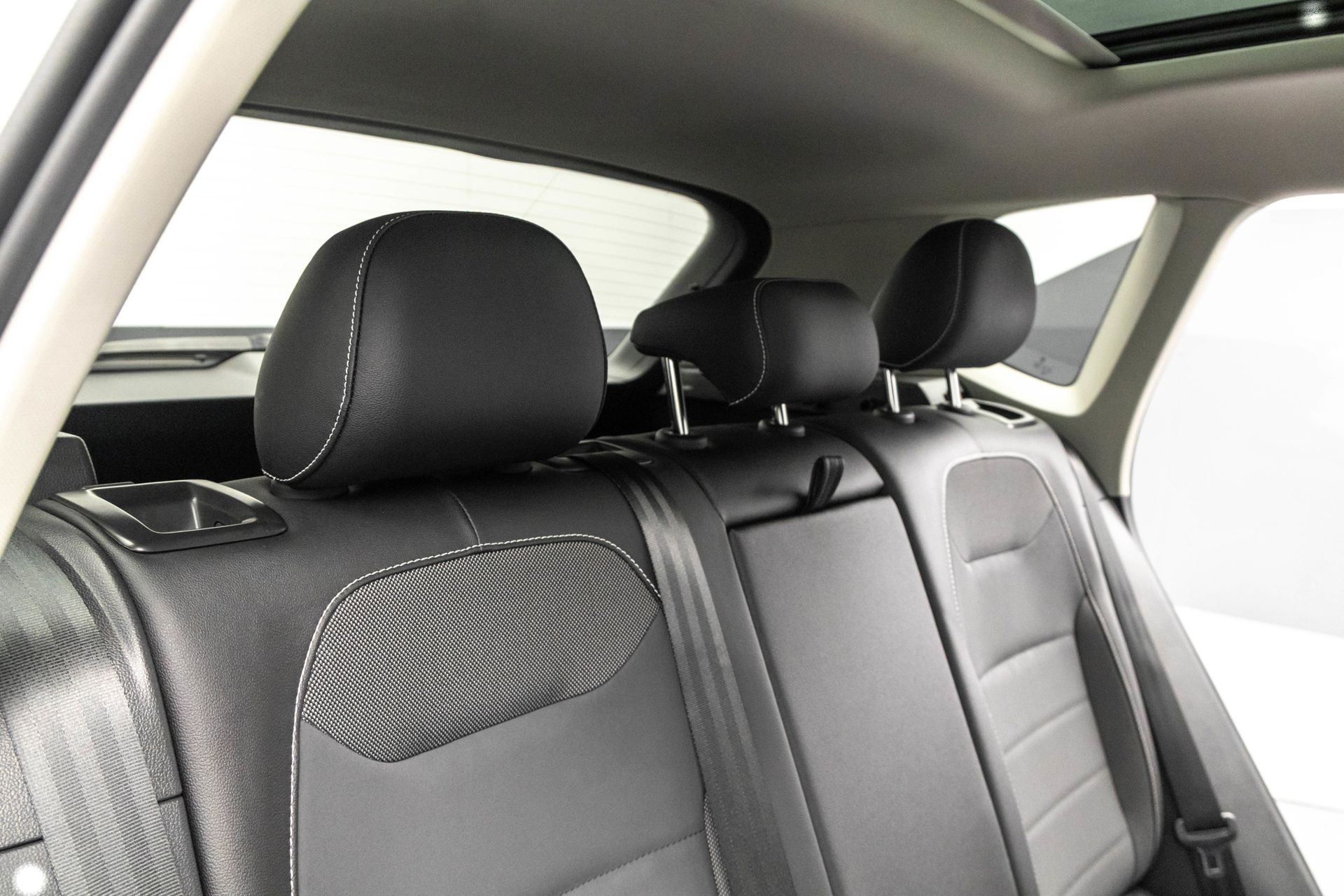 2023 VOLKSWAGEN TAOS - Image 33