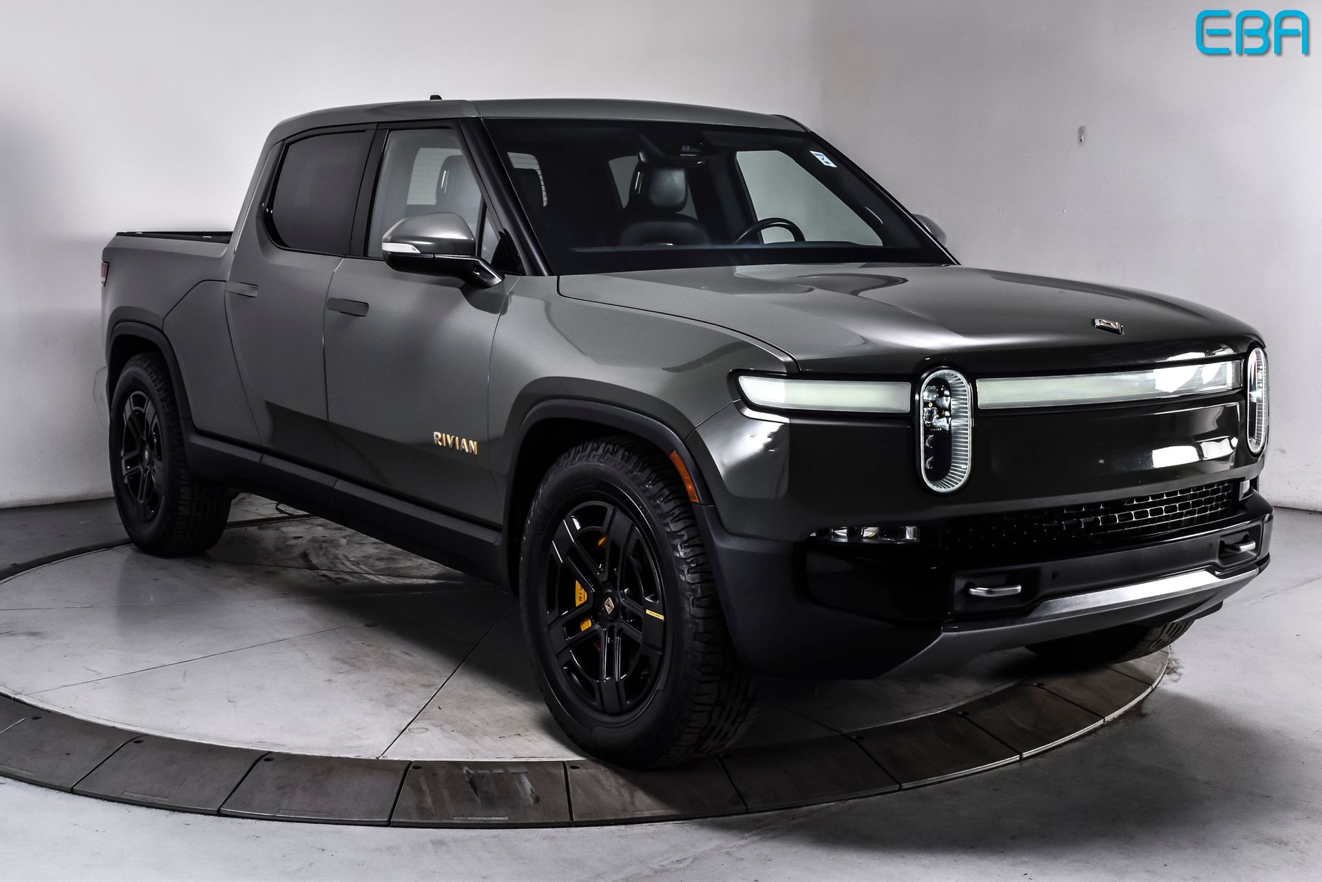 Launch Green 2022 Rivian R1T Launch Edition Crew Cab AWD Pickup Truck All-Wheel Drive 1-Speed Automatic