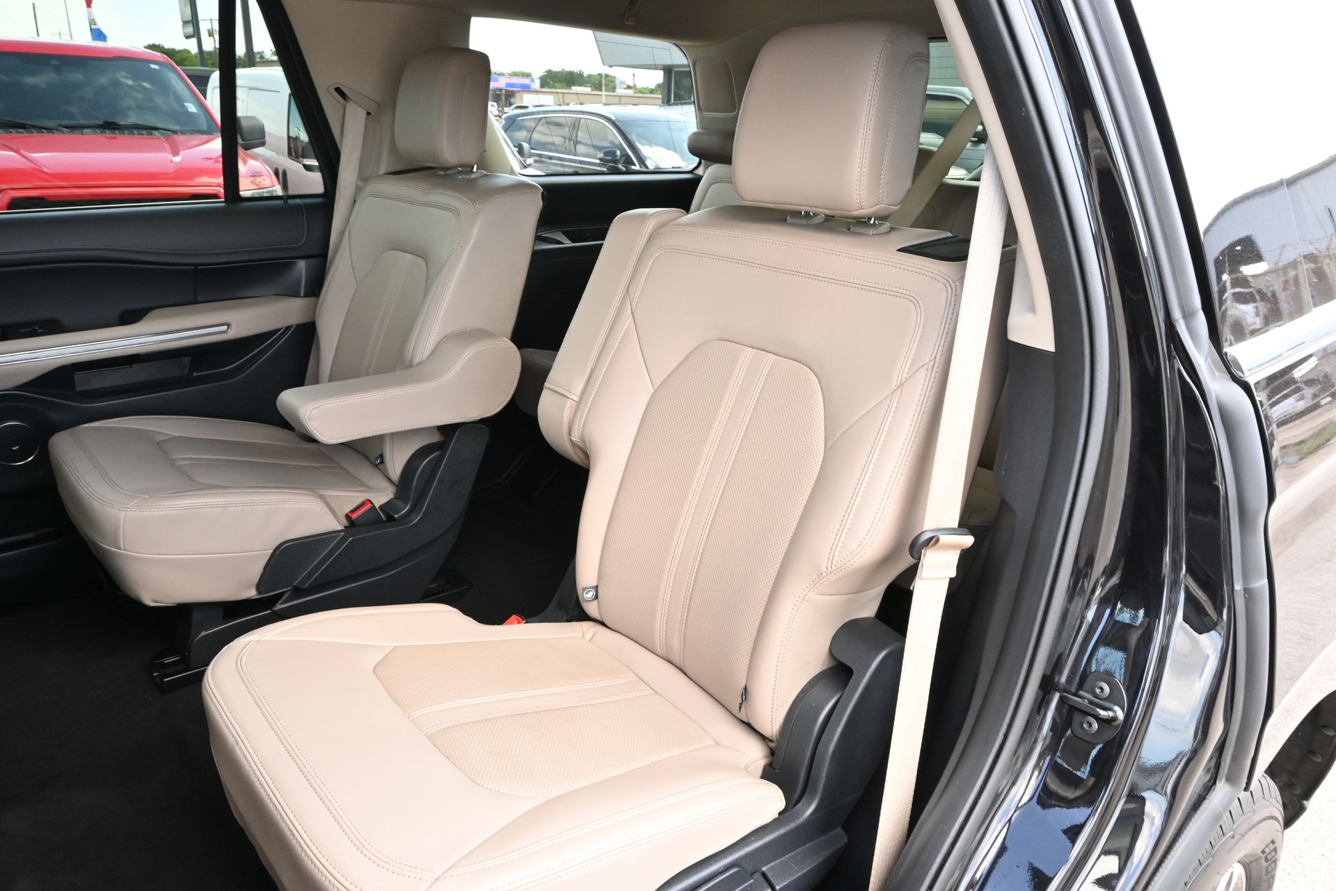 2024 Ford Expedition Limited Black at DeMontrond Mazda