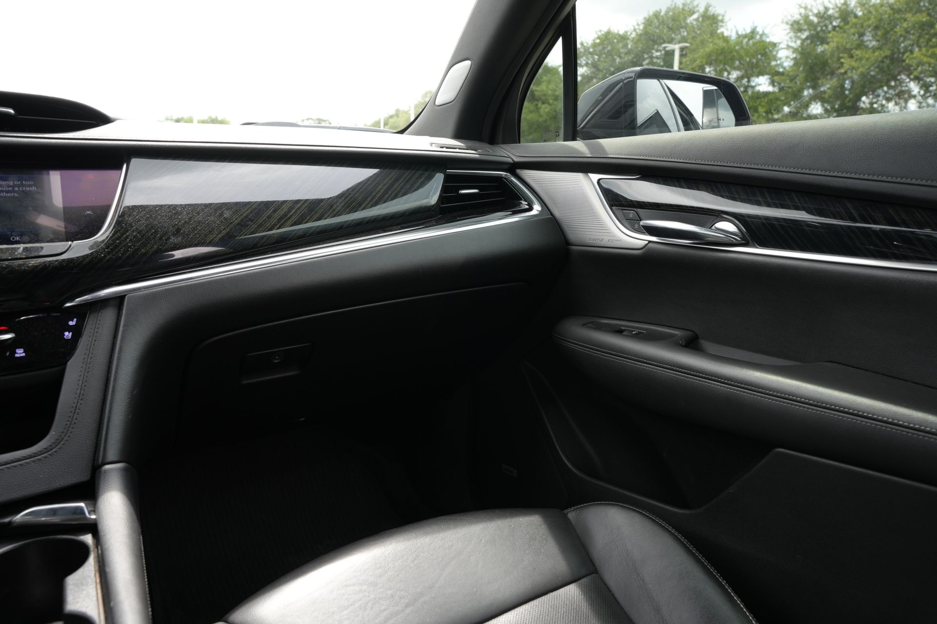 2020 Cadillac XT6 Premium Luxury Black at AutoSavvy Houston Northwest