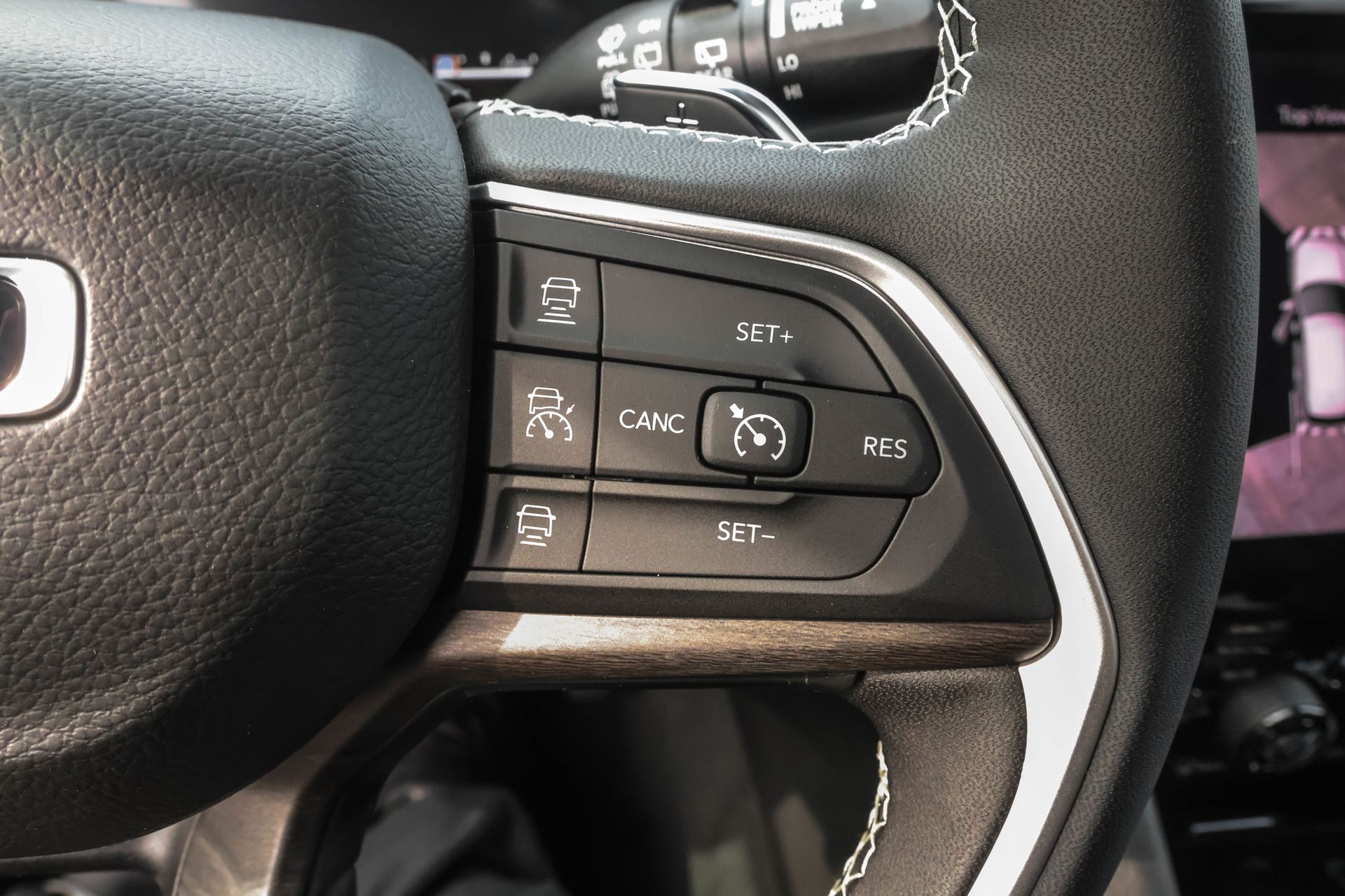 2025 JEEP GRAND CHEROKEE - Image 26