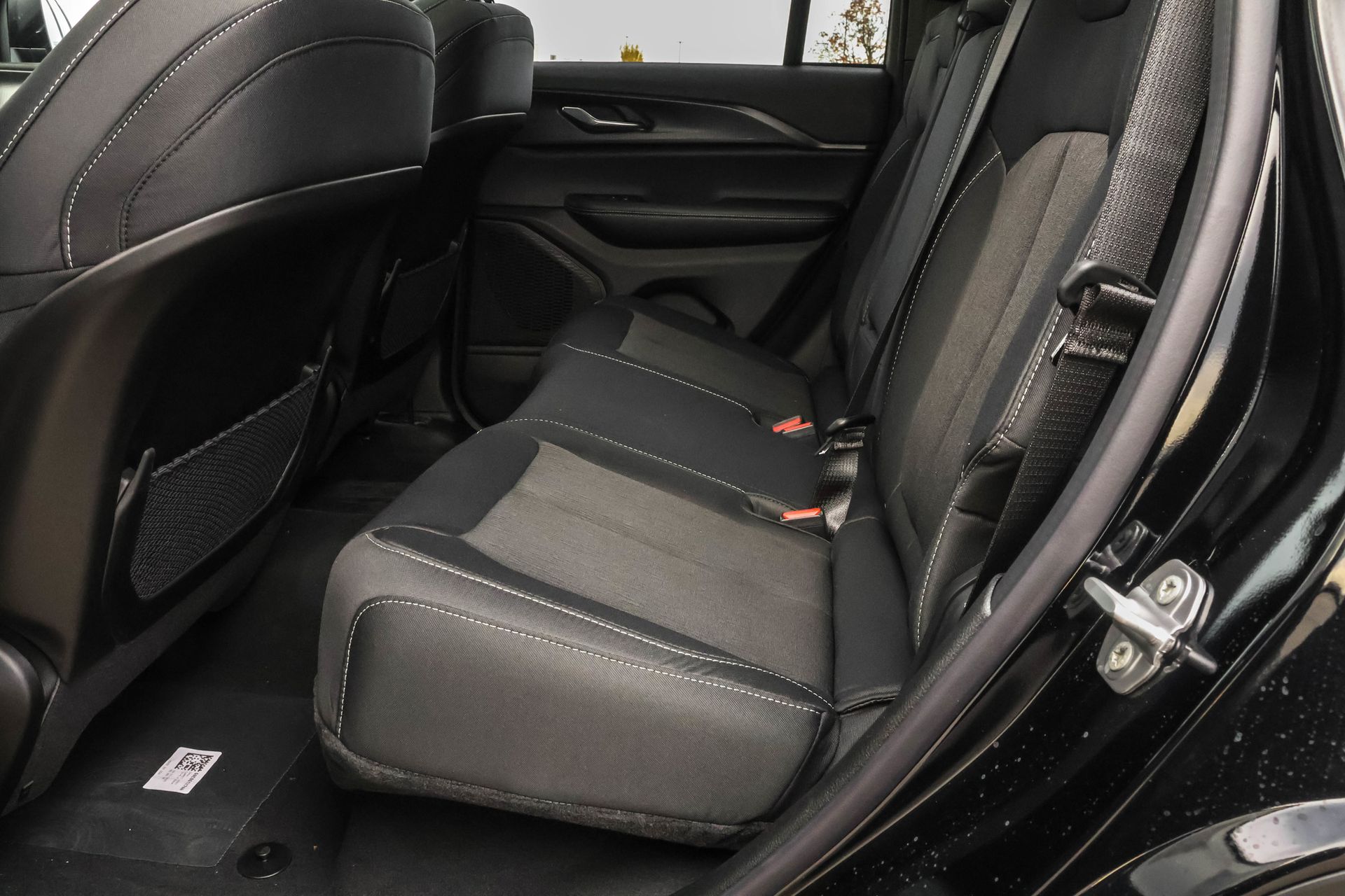 2025 JEEP GRAND CHEROKEE - Image 13