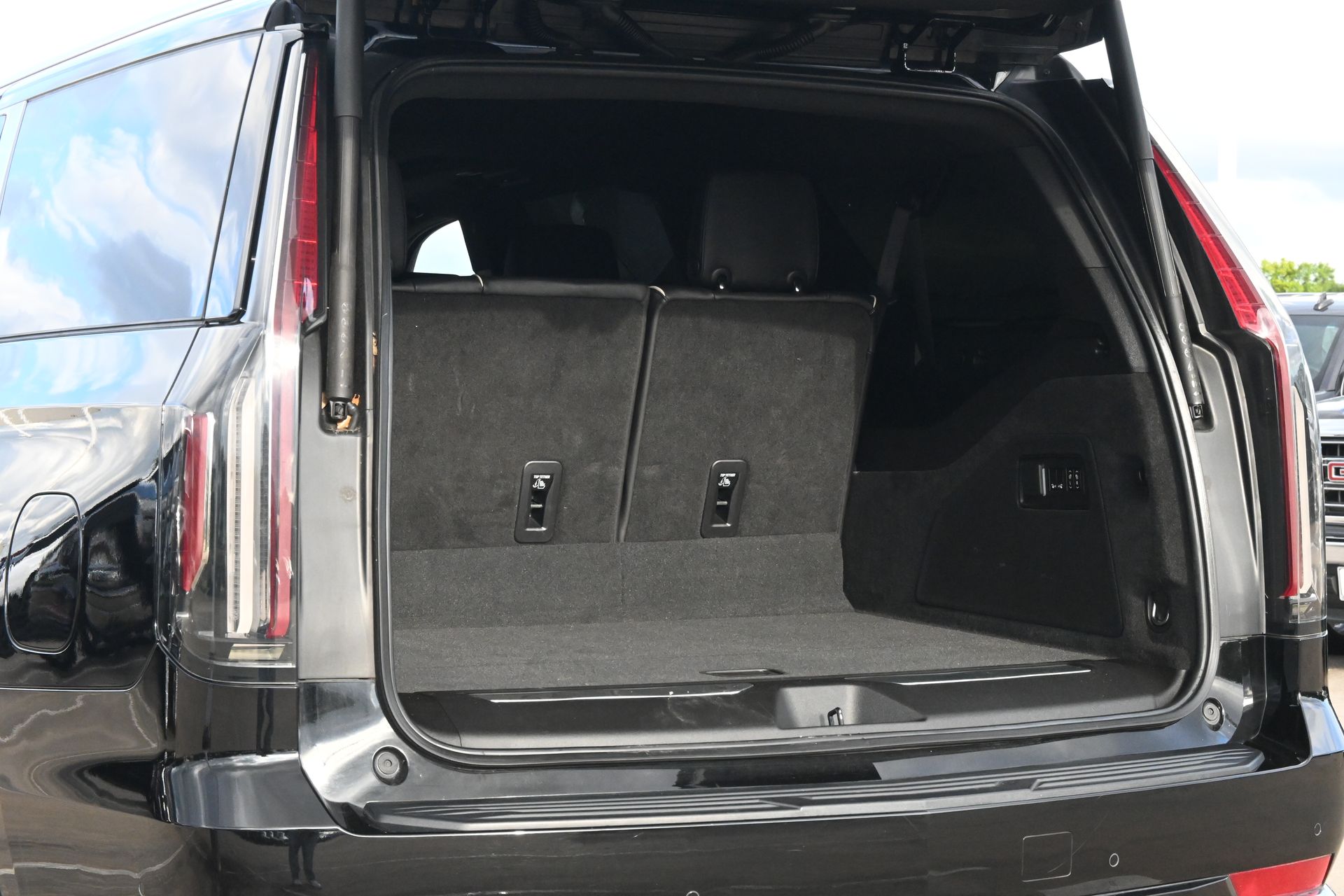 2021 Cadillac Escalade ESV Premium Black at Bayway Cadillac Southwest