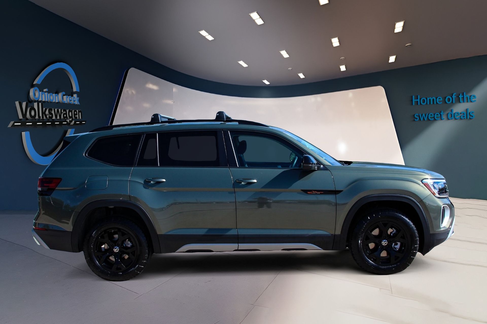 View vehicle photo 4