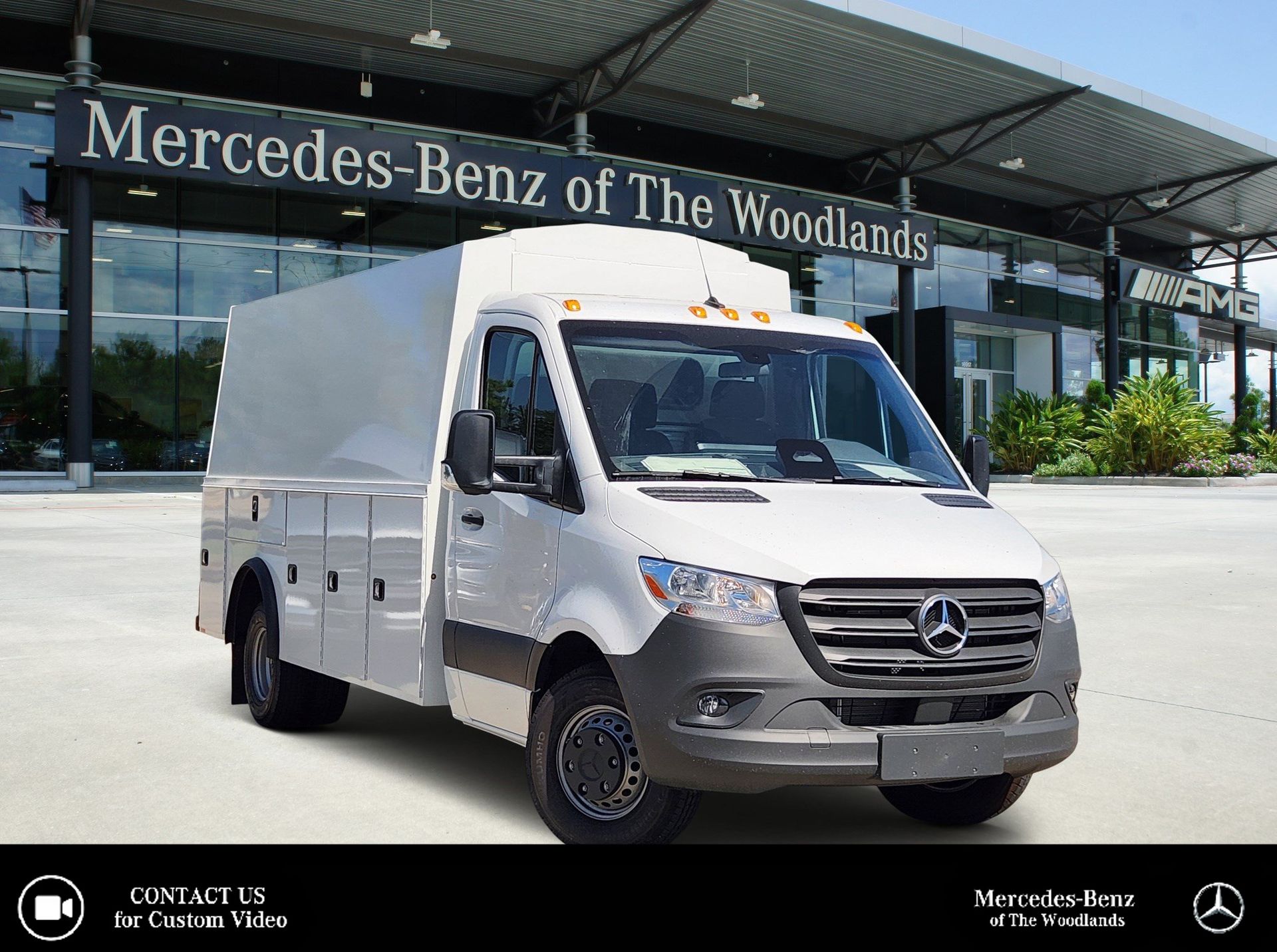 Arctic White 2025 Mercedes-Benz Sprinter Cab Chassis Van Rear-Wheel Drive 9-Speed Automatic
