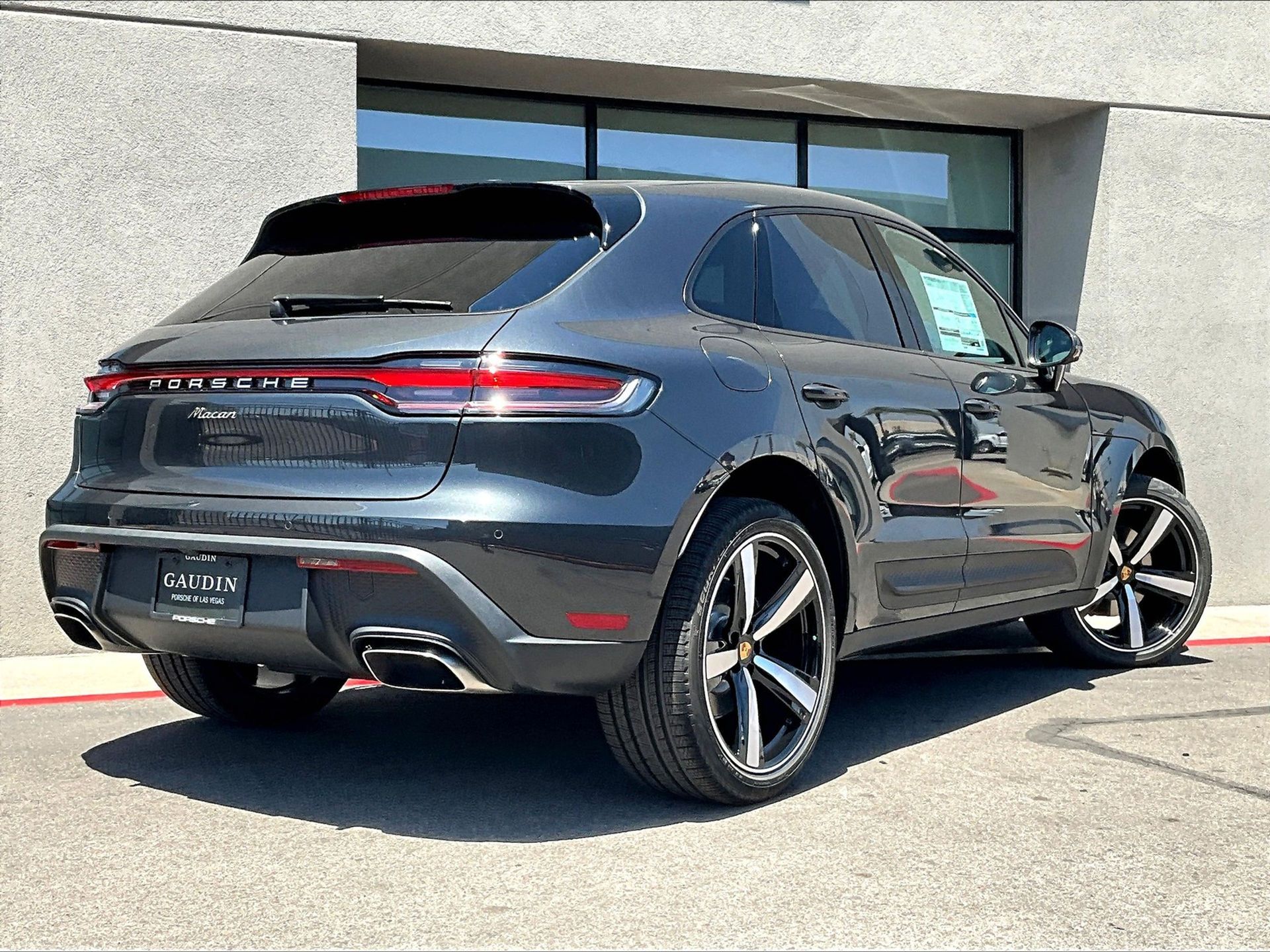 2025 Macan picture #6