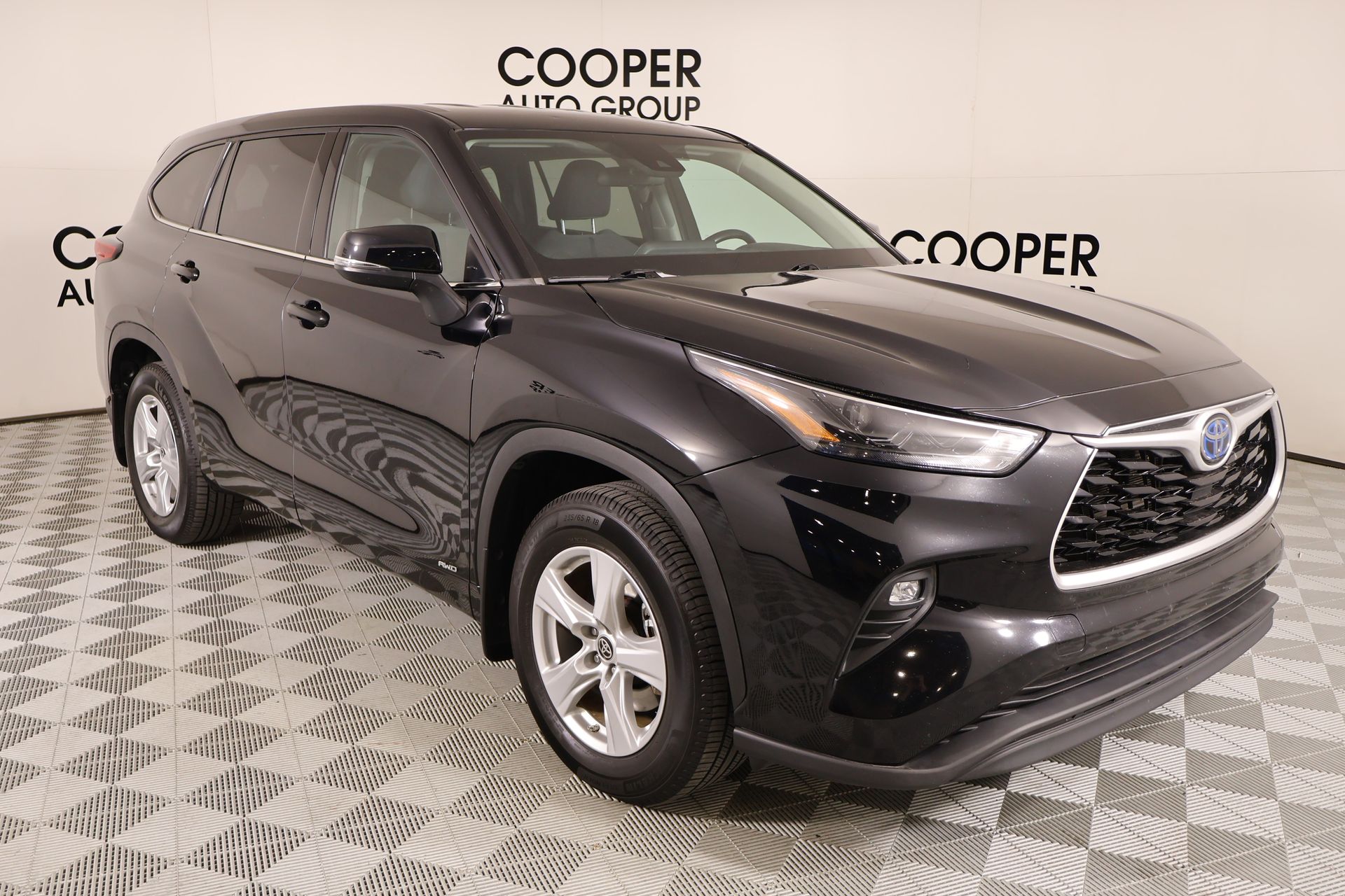 2022 Toyota Highlander Hybrid LE AWD