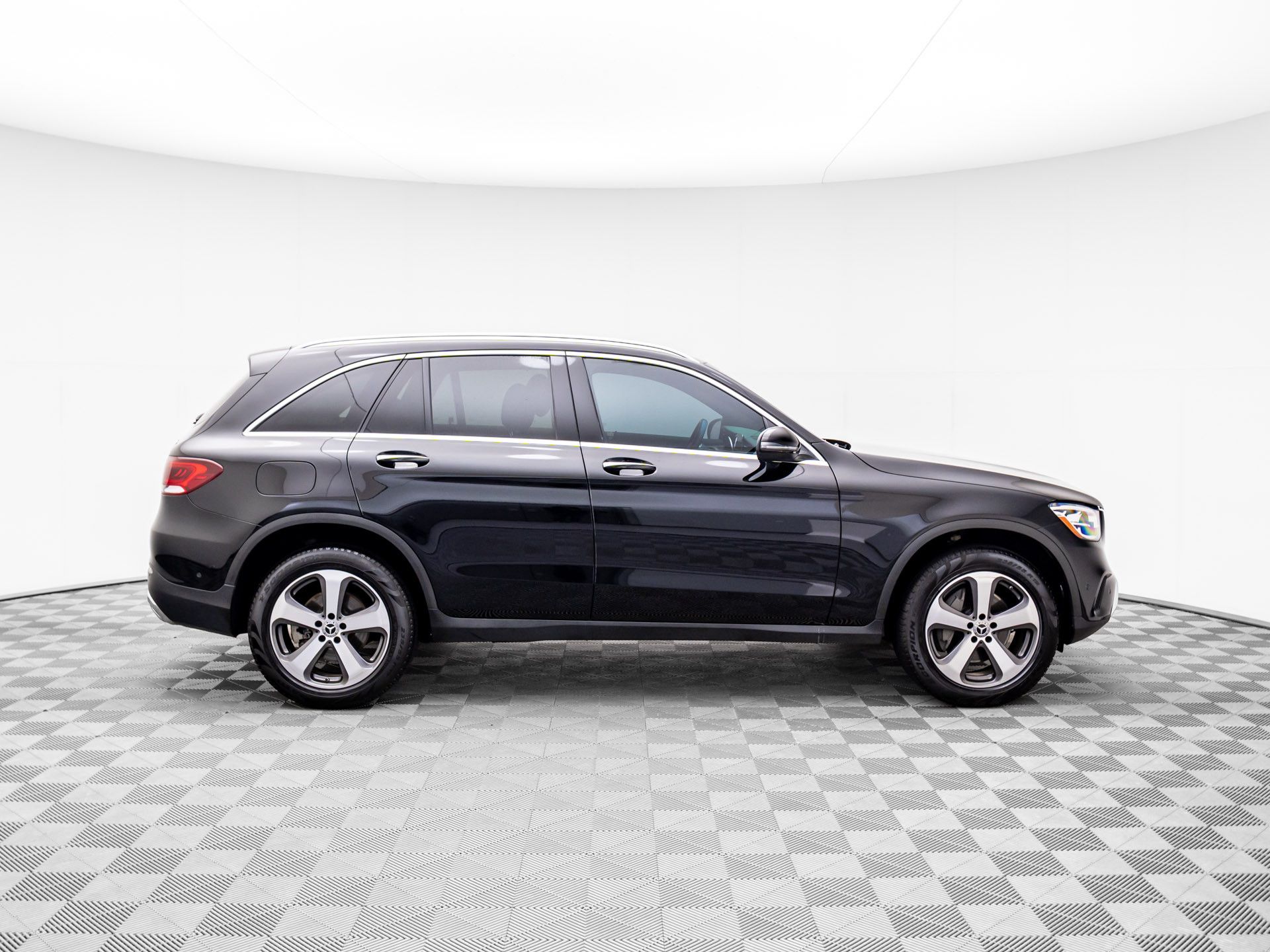 2022 Mercedes-Benz GLC GLC 300 photo