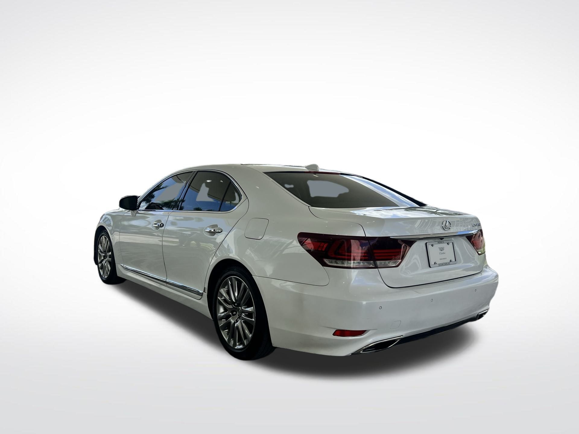 2015 Lexus LS 460 27