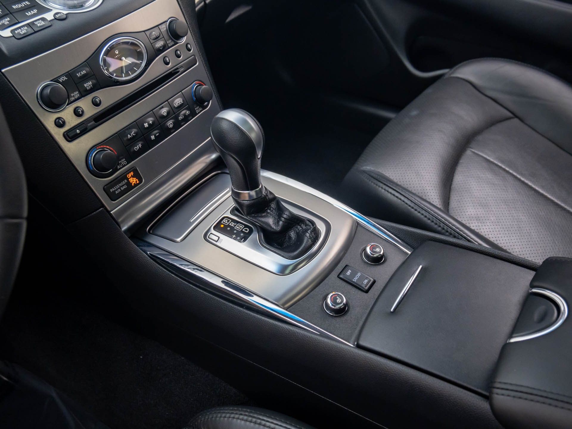 2013 Infiniti MDX x photo