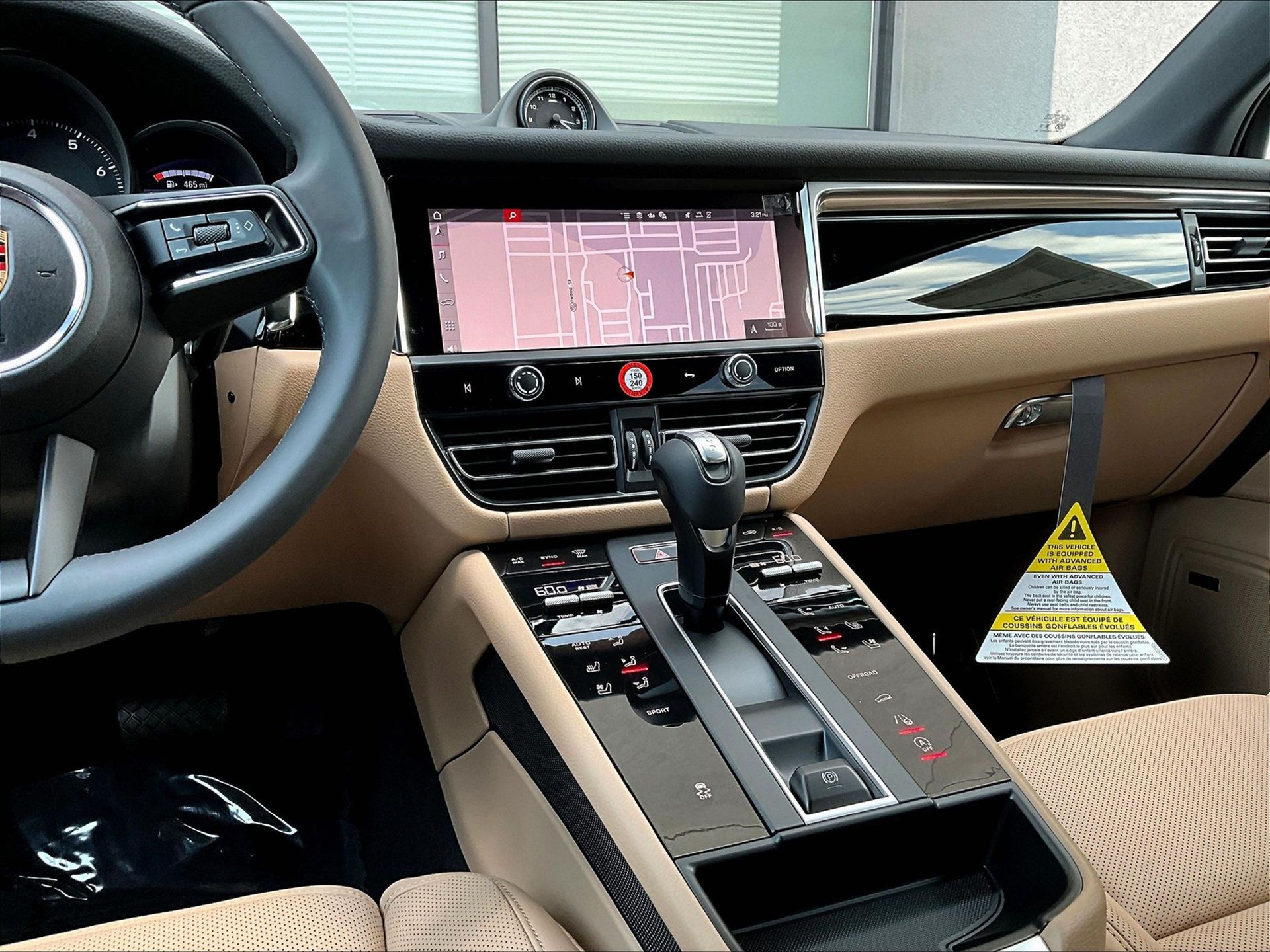 2025 Macan picture #15