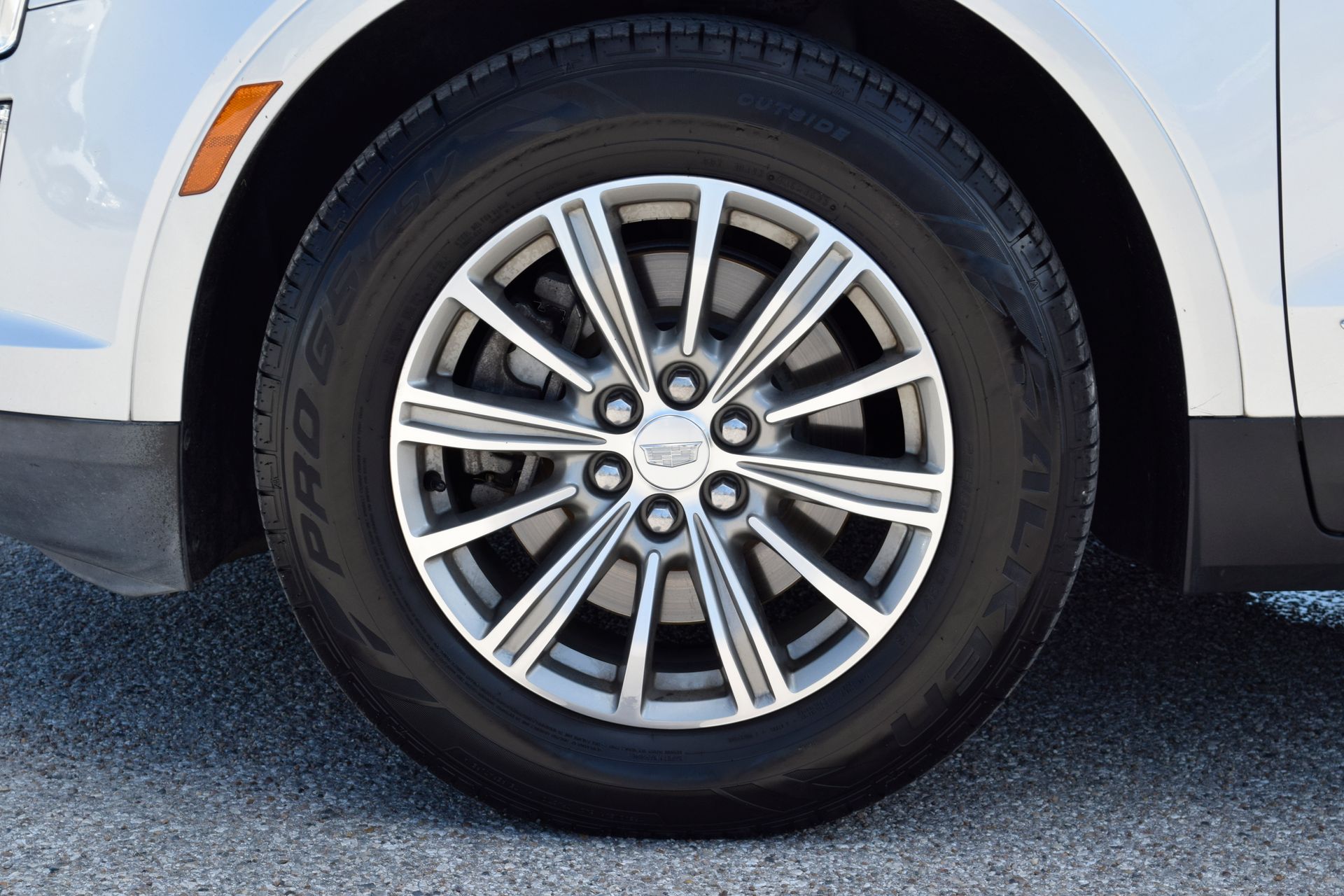2018 Cadillac XT5 Luxury Silver at DeMontrond Ford