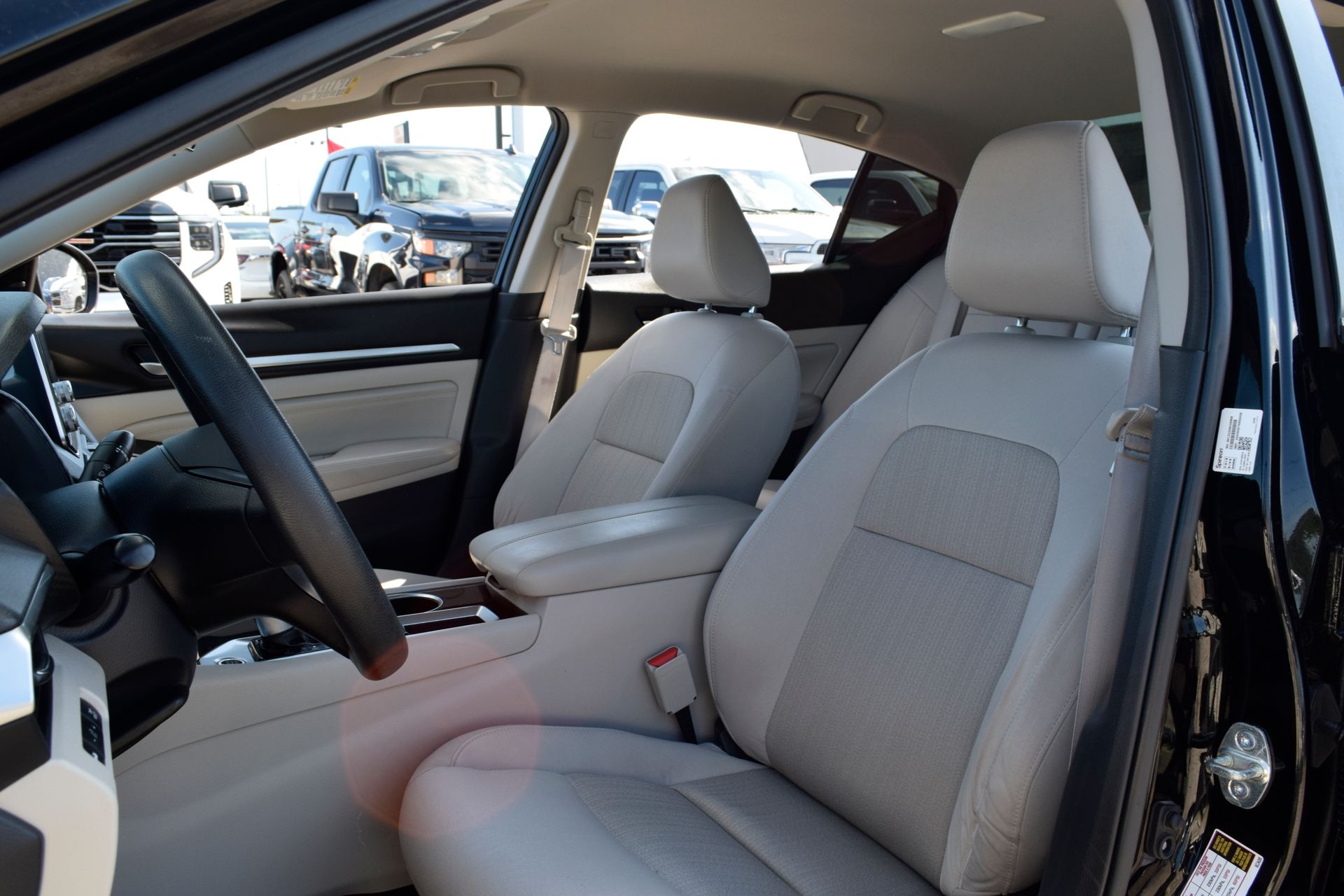 2021 Nissan Altima 2.5 SV Black at AutoSavvy Houston Southwest