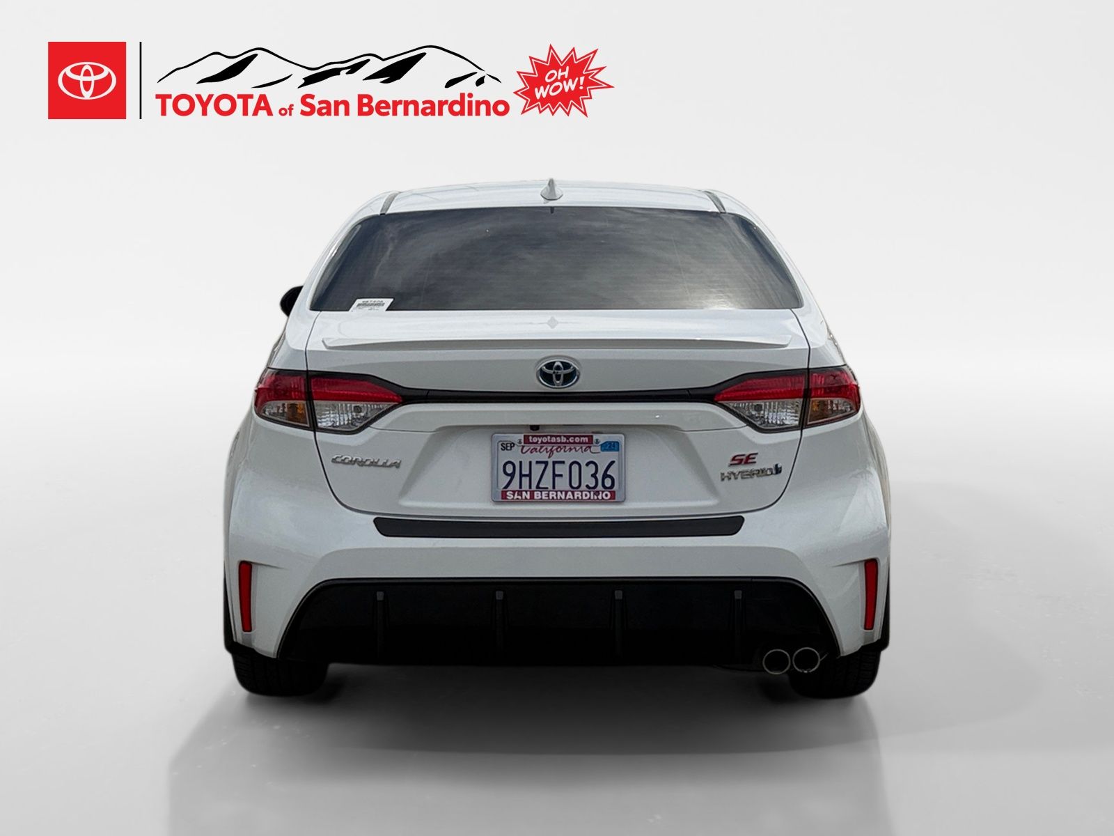 View vehicle photo 4