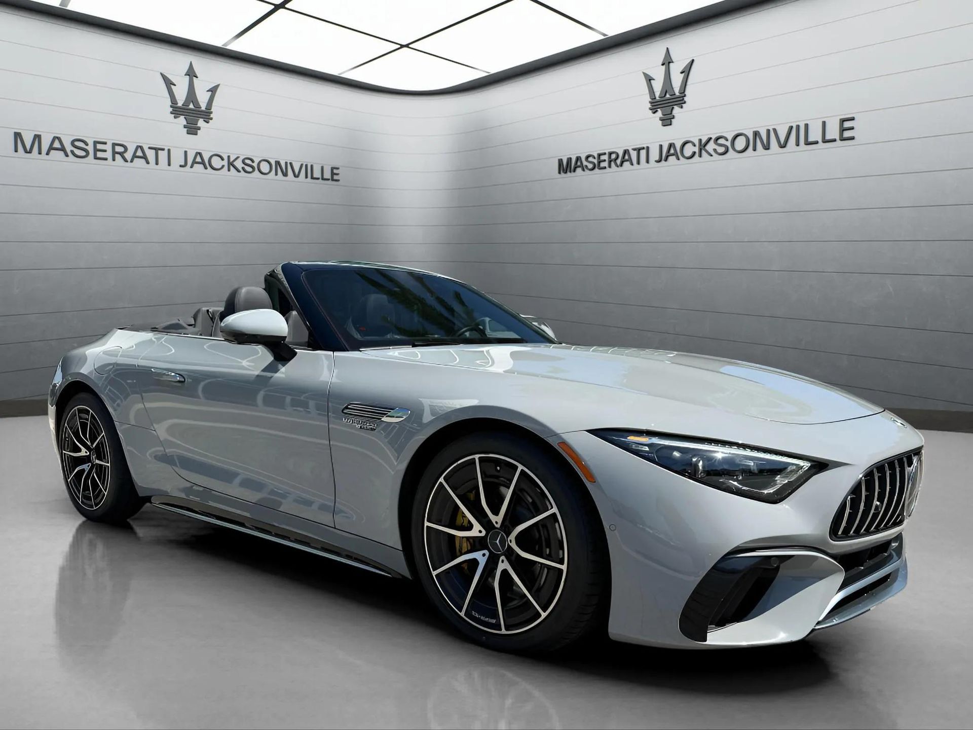 MANUFAKTUR Alpine Gray 2022 Mercedes-Benz SL-Class AMG SL 63 4MATIC Convertible All-Wheel Drive 9-Speed Automatic