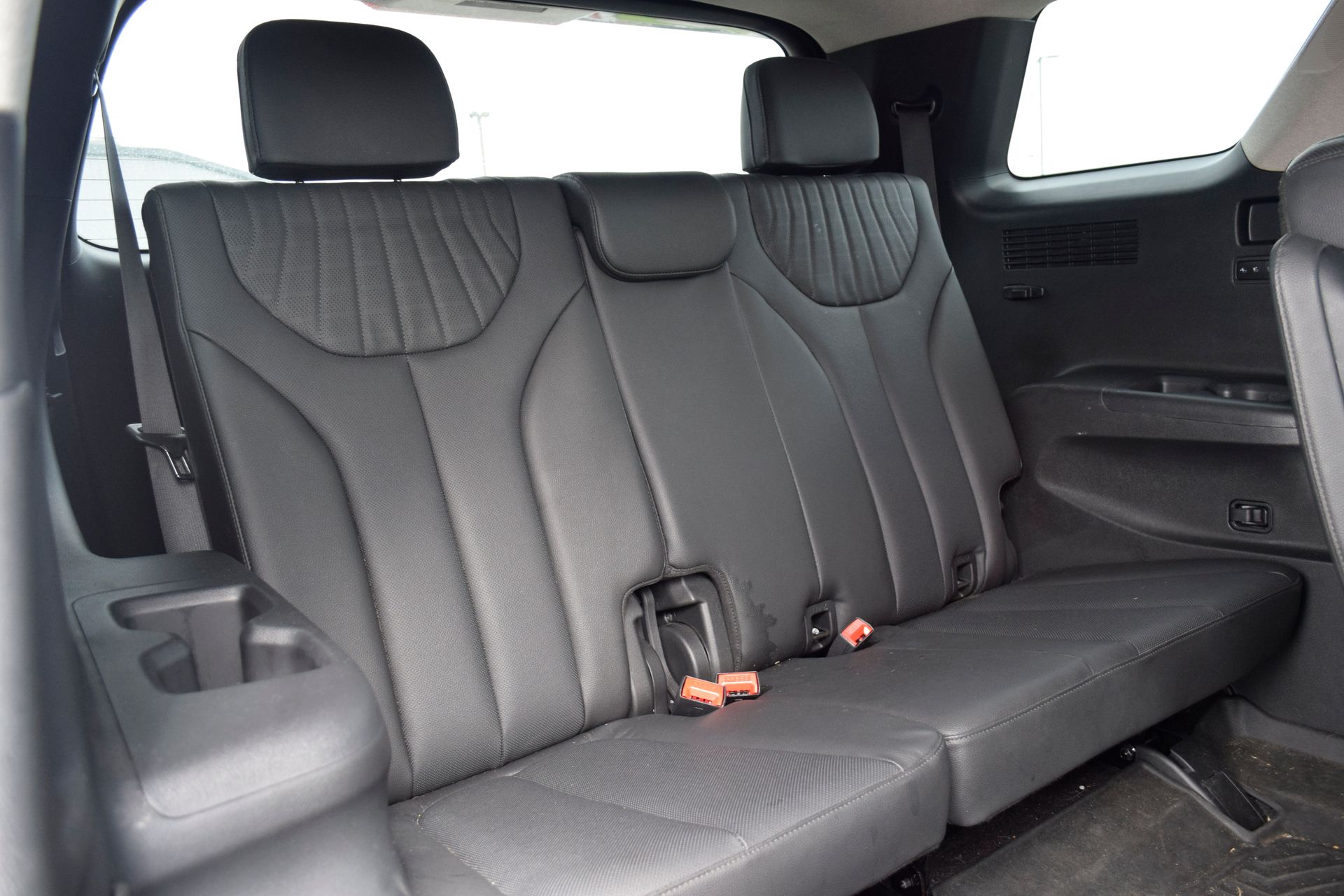 2023 Hyundai Palisade Limited Silver at Shottenkirk Kia Fort Bend