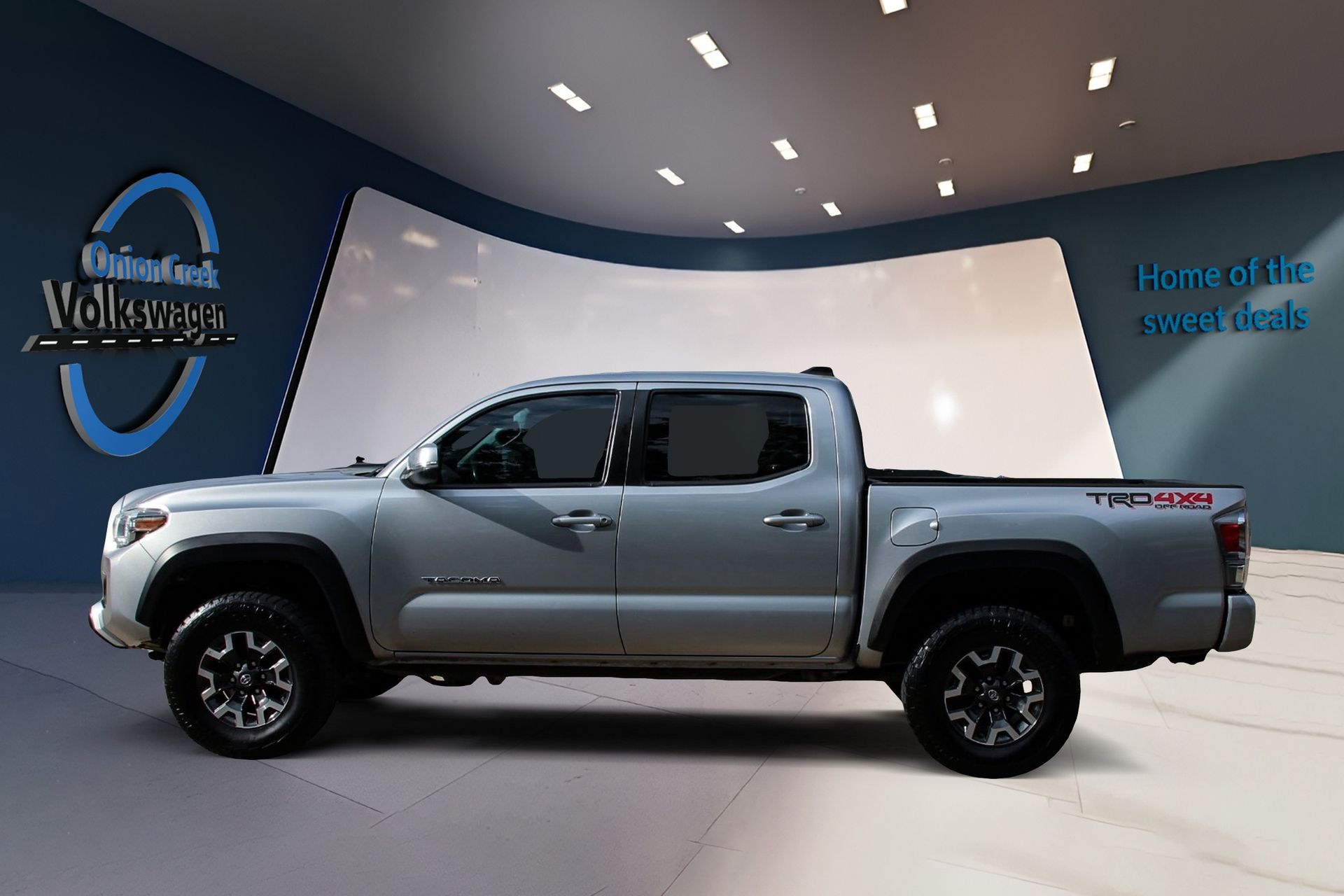 View vehicle photo 7