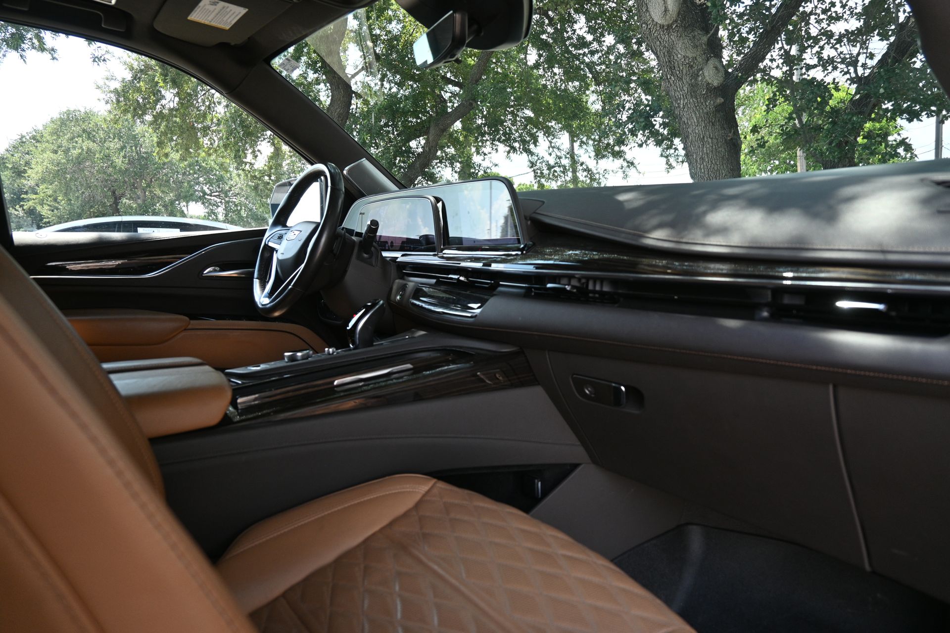 2021 Cadillac Escalade ESV Sport White at Shottenkirk Kia Fort Bend