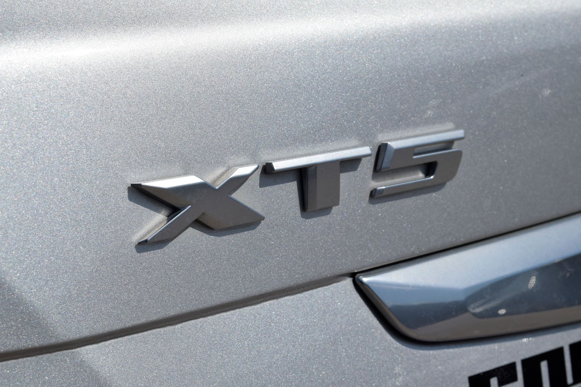 2018 Cadillac XT5 Luxury Silver at DeMontrond Ford