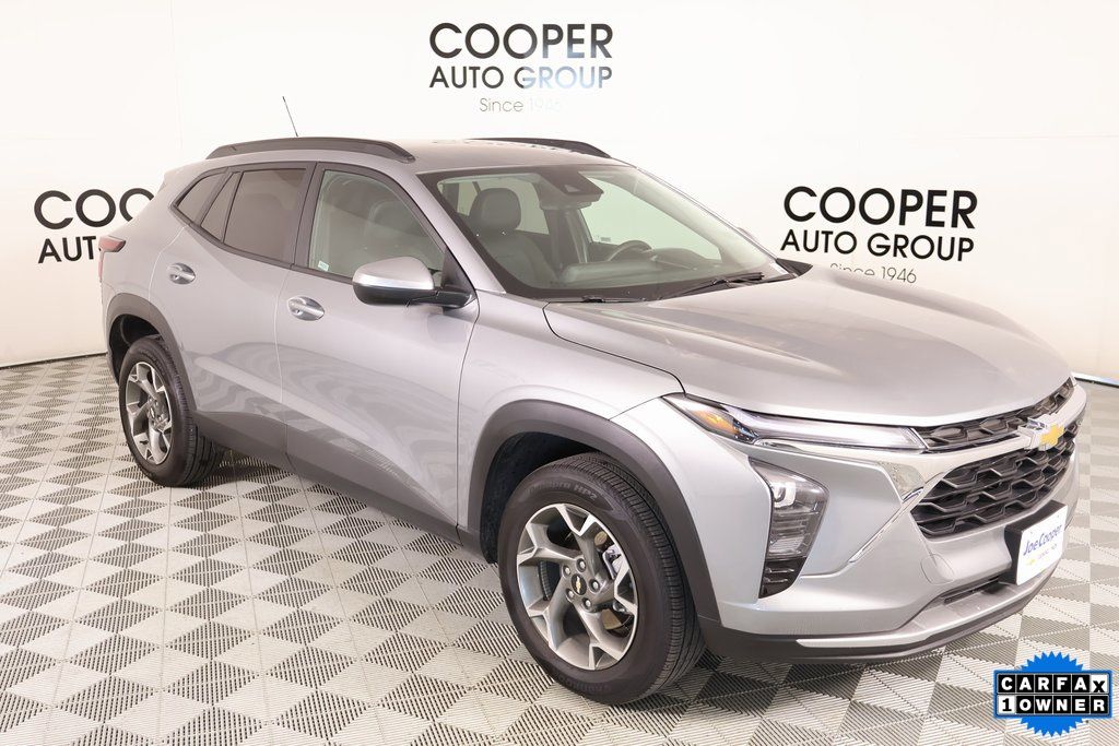 2025 Chevrolet Trax LT FWD