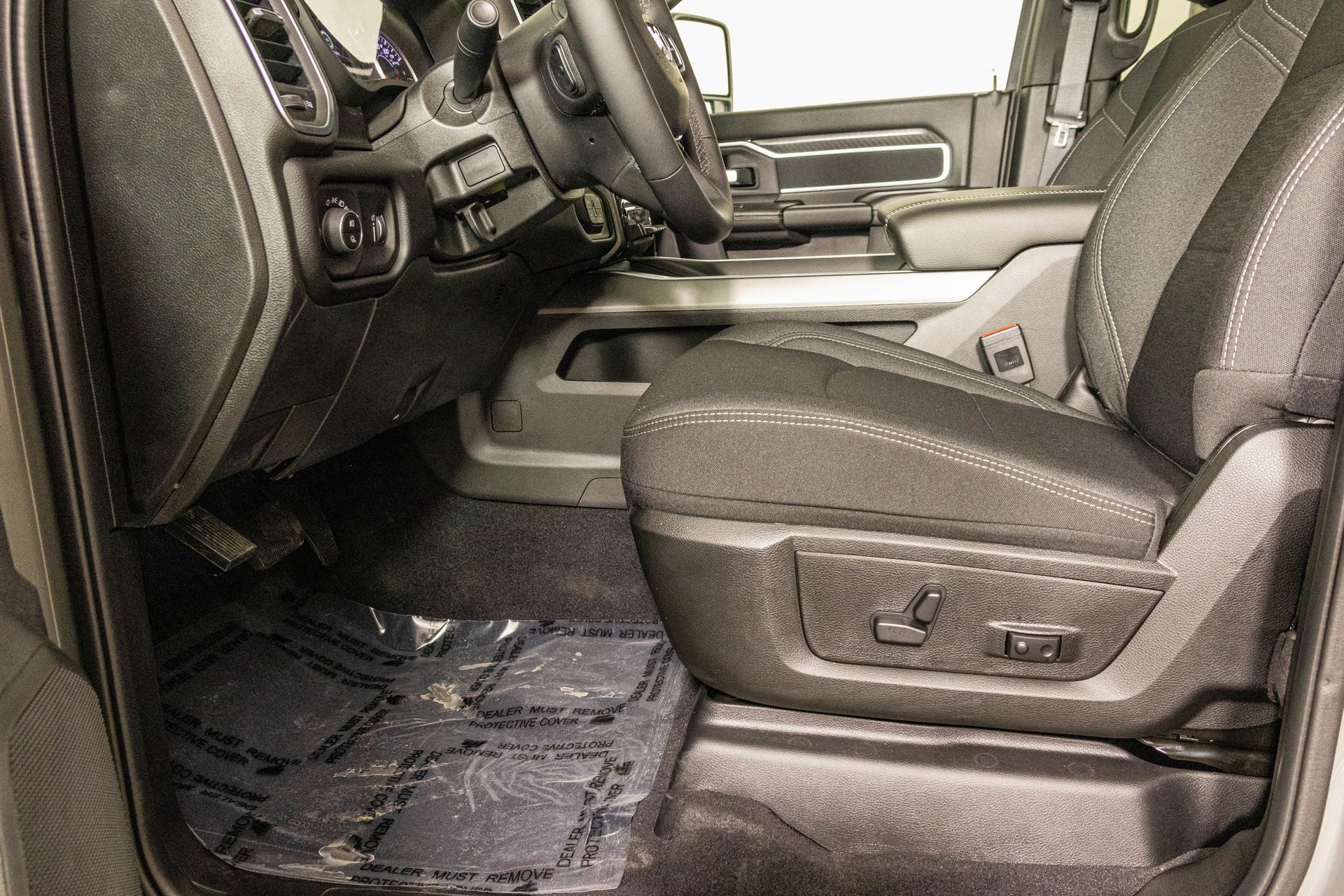 2026 RAM 2500 - Image 15