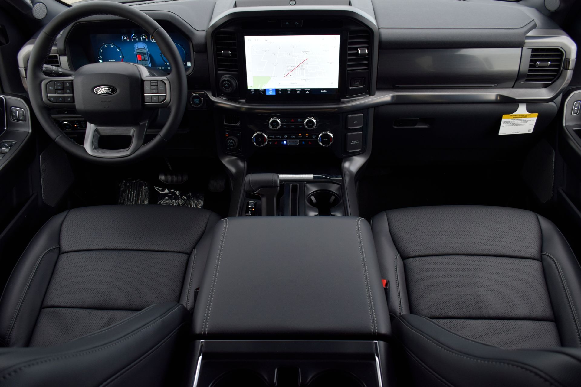 View vehicle photo 7