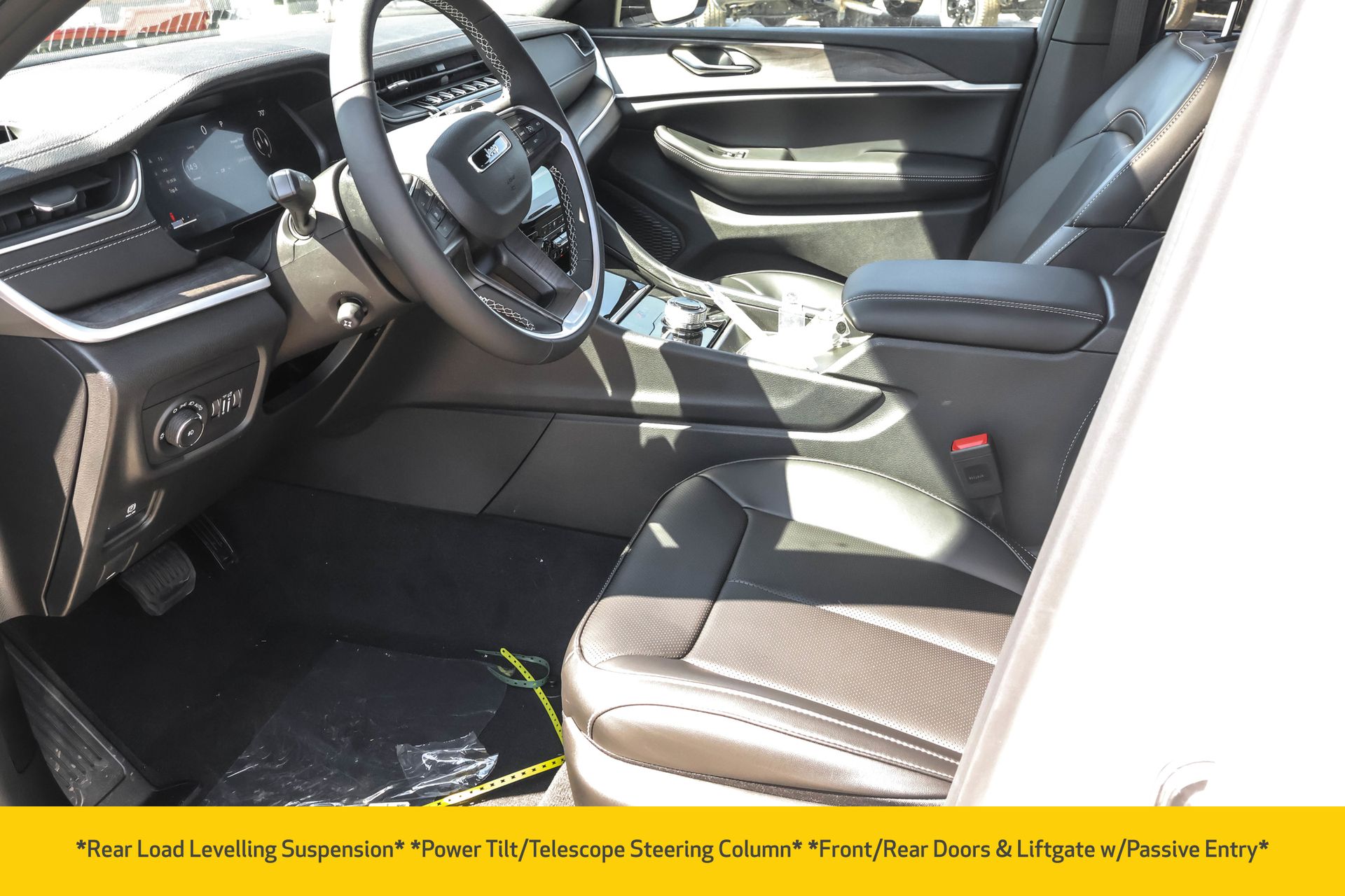 2025 JEEP GRAND CHEROKEE - Image 5