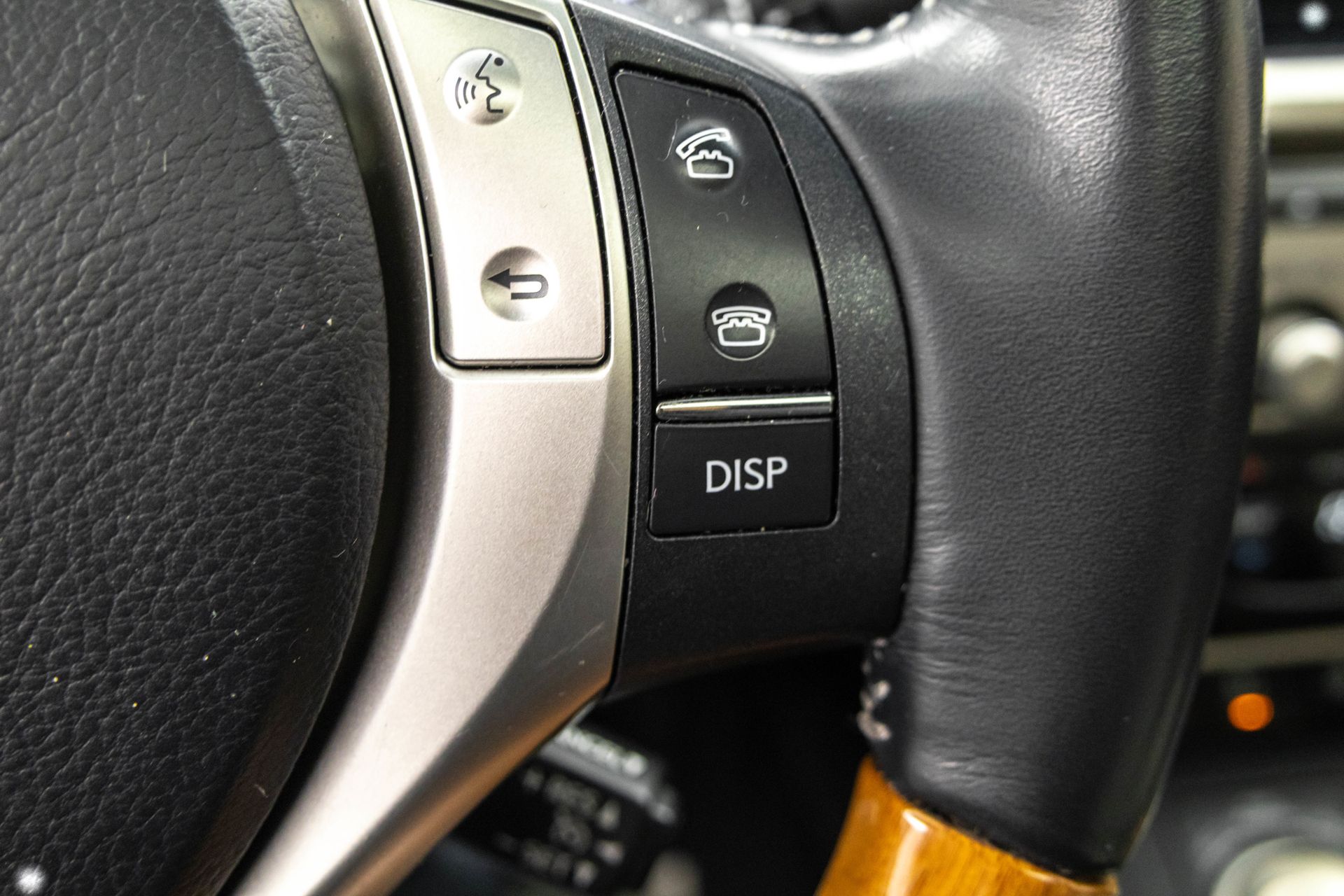 2014 LEXUS ES - Image 20