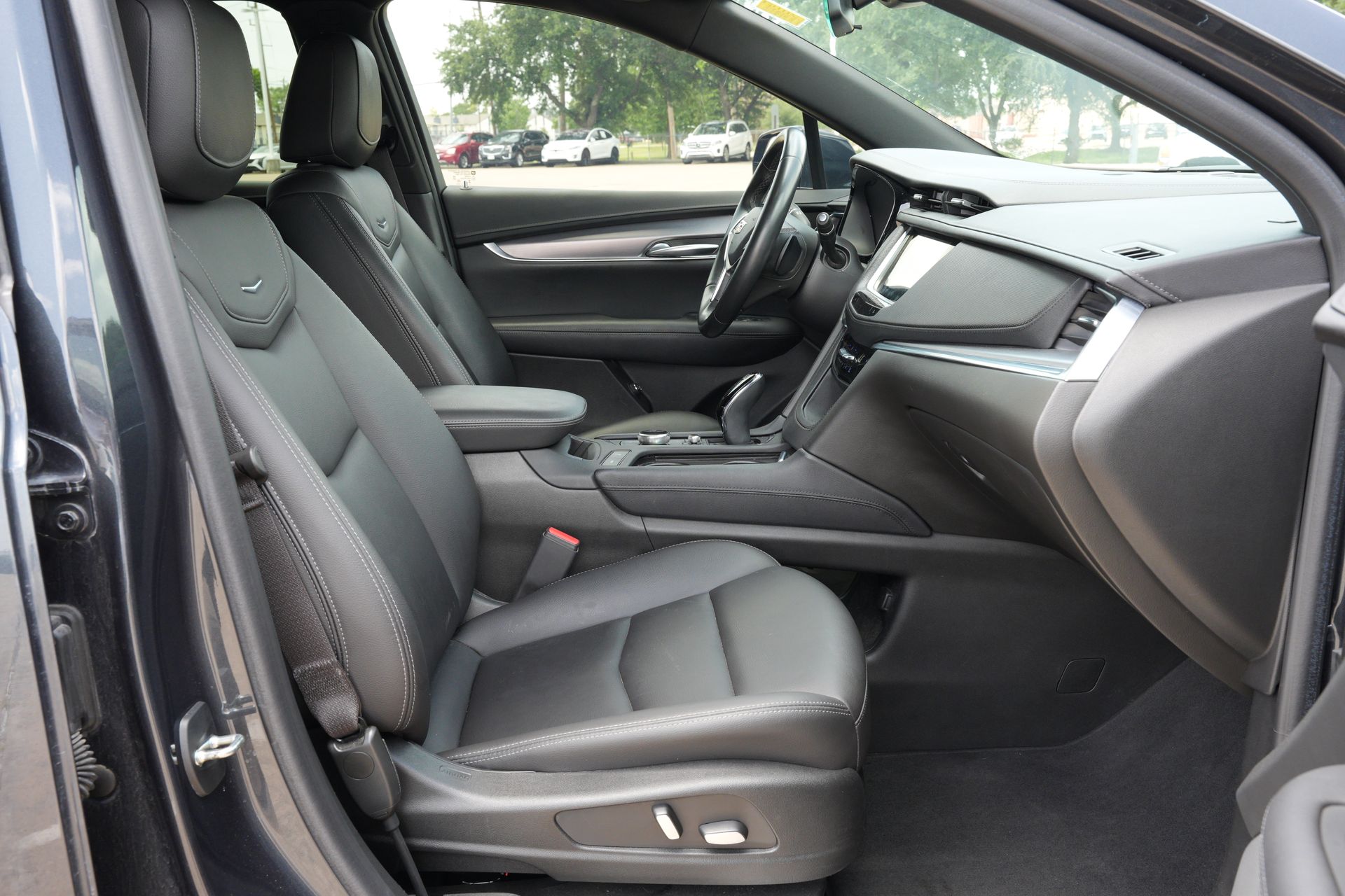 2023 Cadillac XT5 Luxury Black at South Houston Nissan