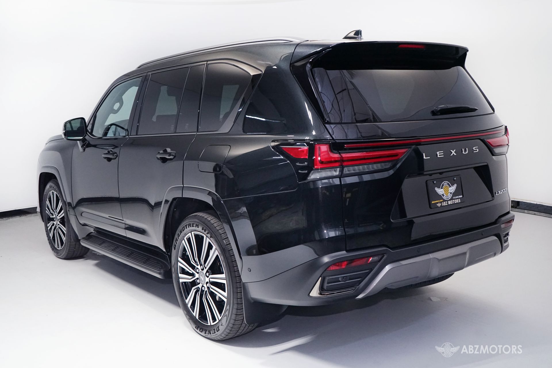 View vehicle photo 6