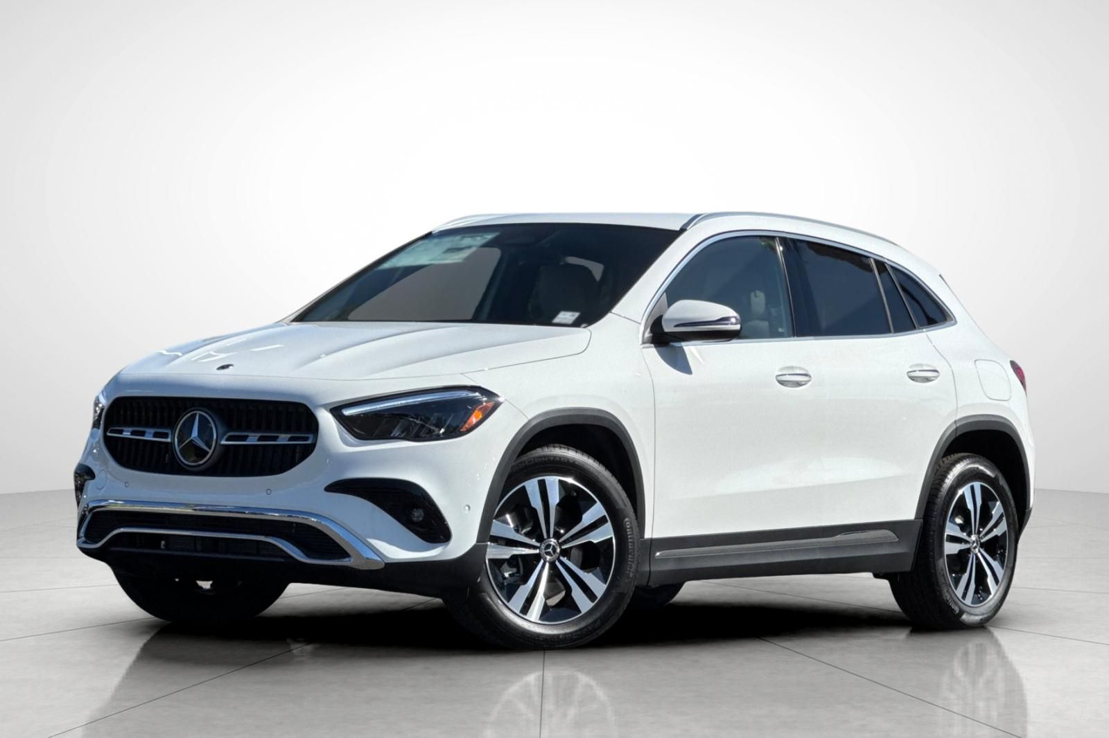 Polar White 2026 Mercedes-Benz GLA SUV / Crossover Front-Wheel Drive 8-Speed Dual Clutch