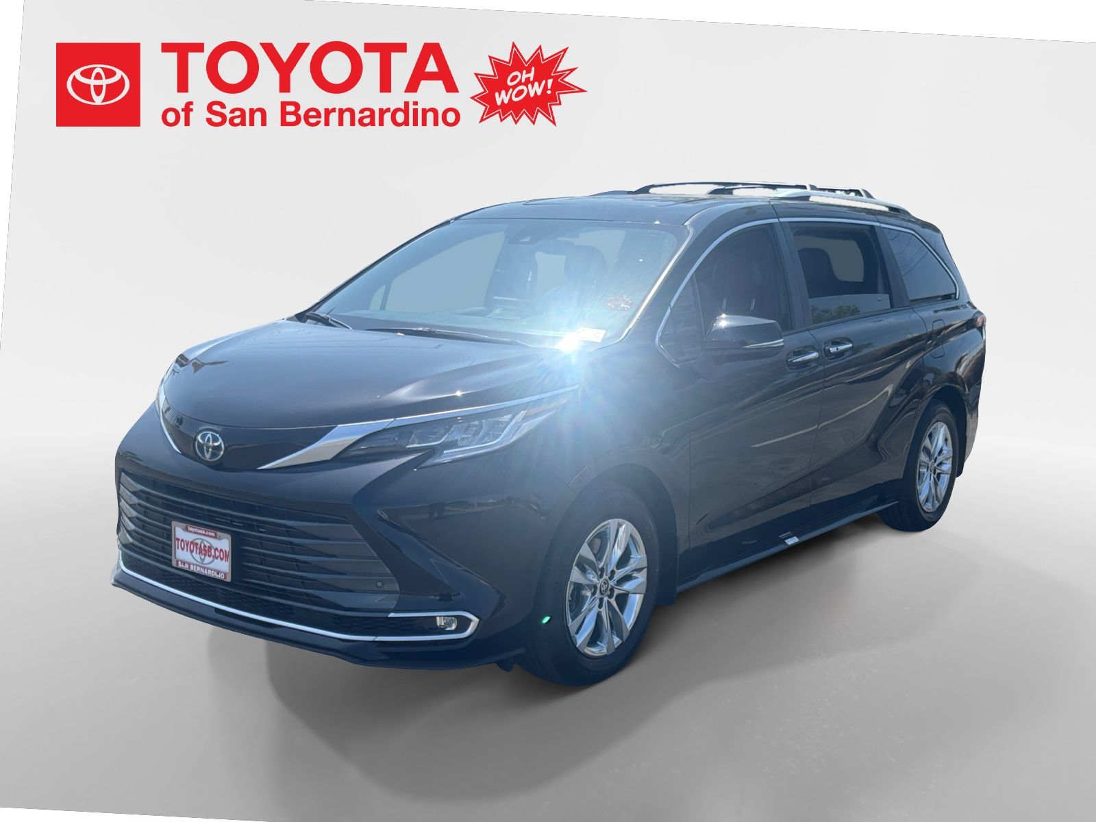2025 Toyota Sienna Limited 7-Passenger Hybrid FWD's photo